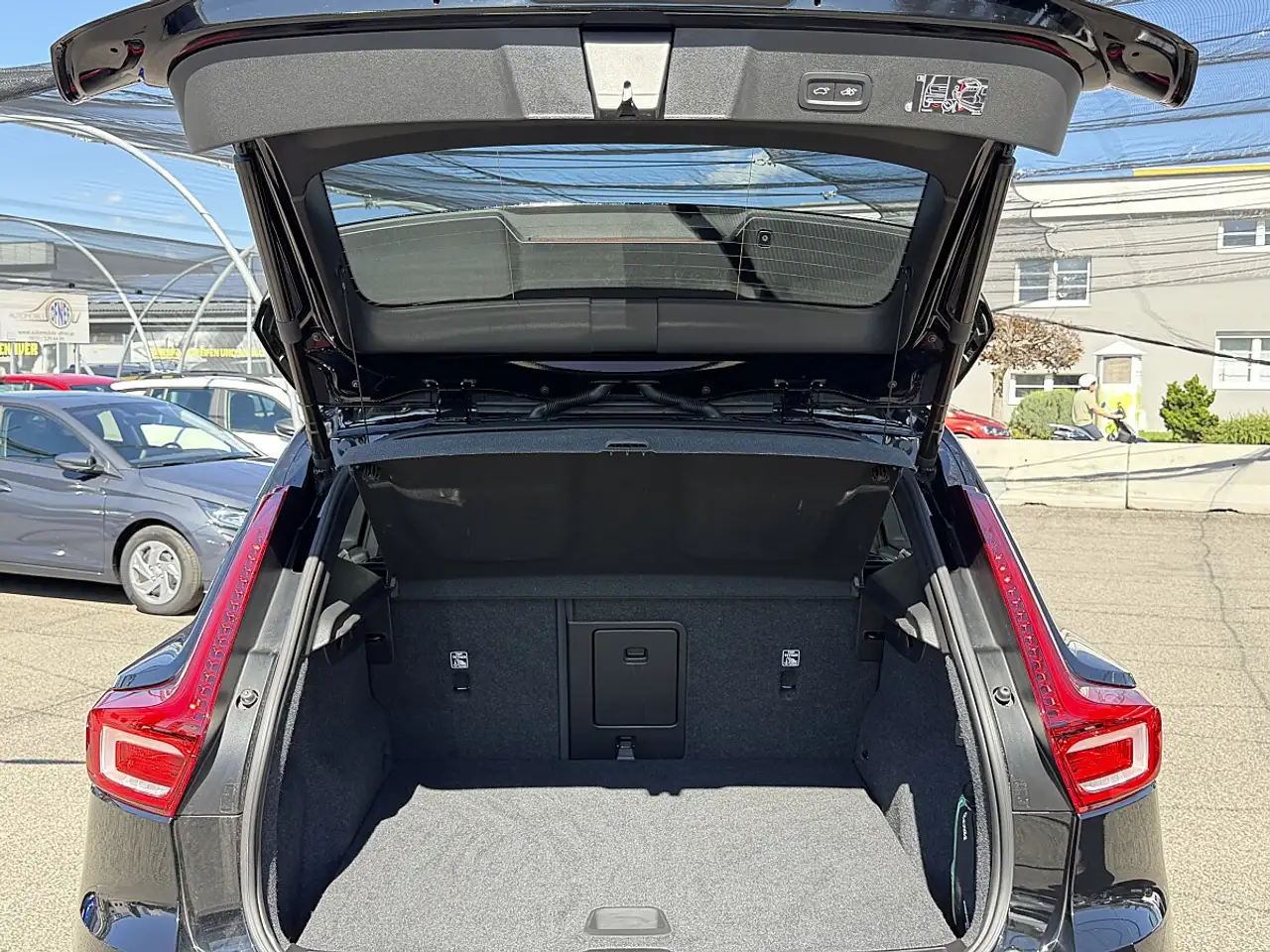 Volvo XC40 XC 40 T2 Momentum Pro LED PDC Kamera Sitz&Lenkr..., миниатюра 29