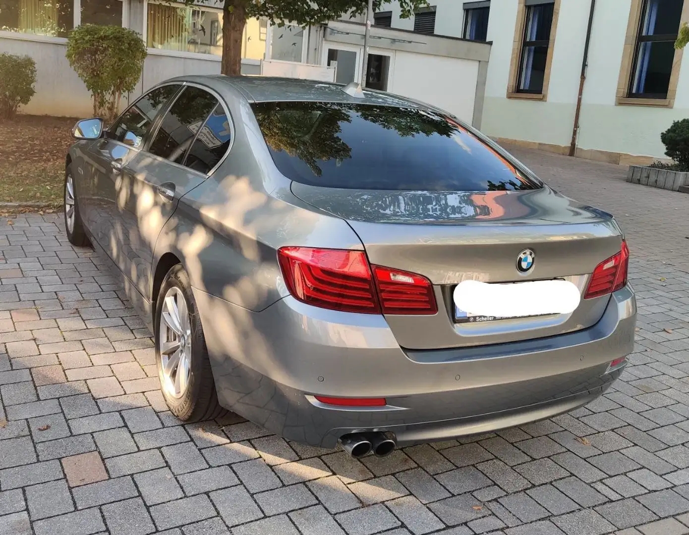 BMW 525 525d Grau - 1