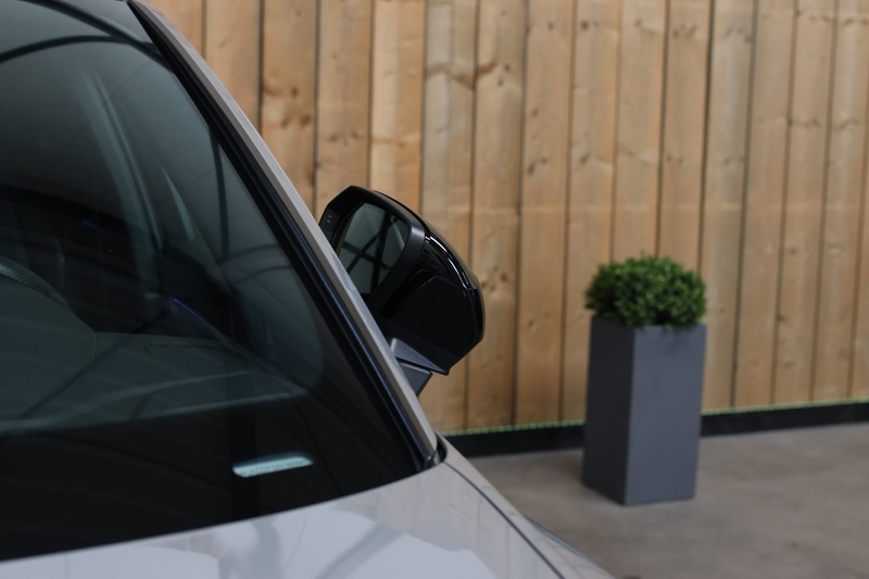 Audi RS Q3 RSQ3 Sportback TFSI *Keramisch*Pano*360 Camera*Son — photo 14