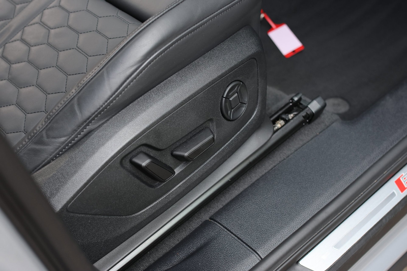 Audi RS Q3 RSQ3 Sportback TFSI *Keramisch*Pano*360 Camera*Son — photo 47