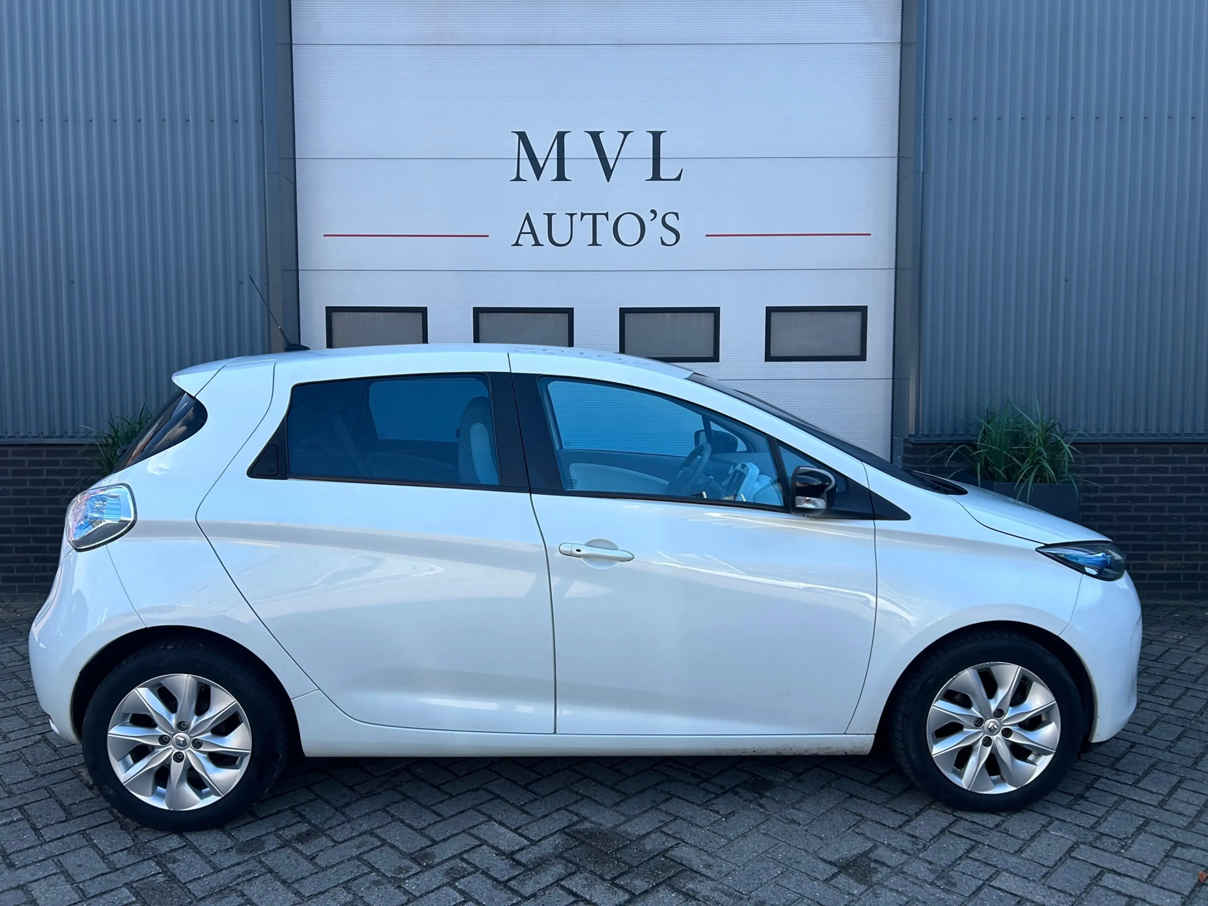 Renault ZOE Q210 Zen Quickcharge 22 kWh INCL KOOP ACCU — photo 4