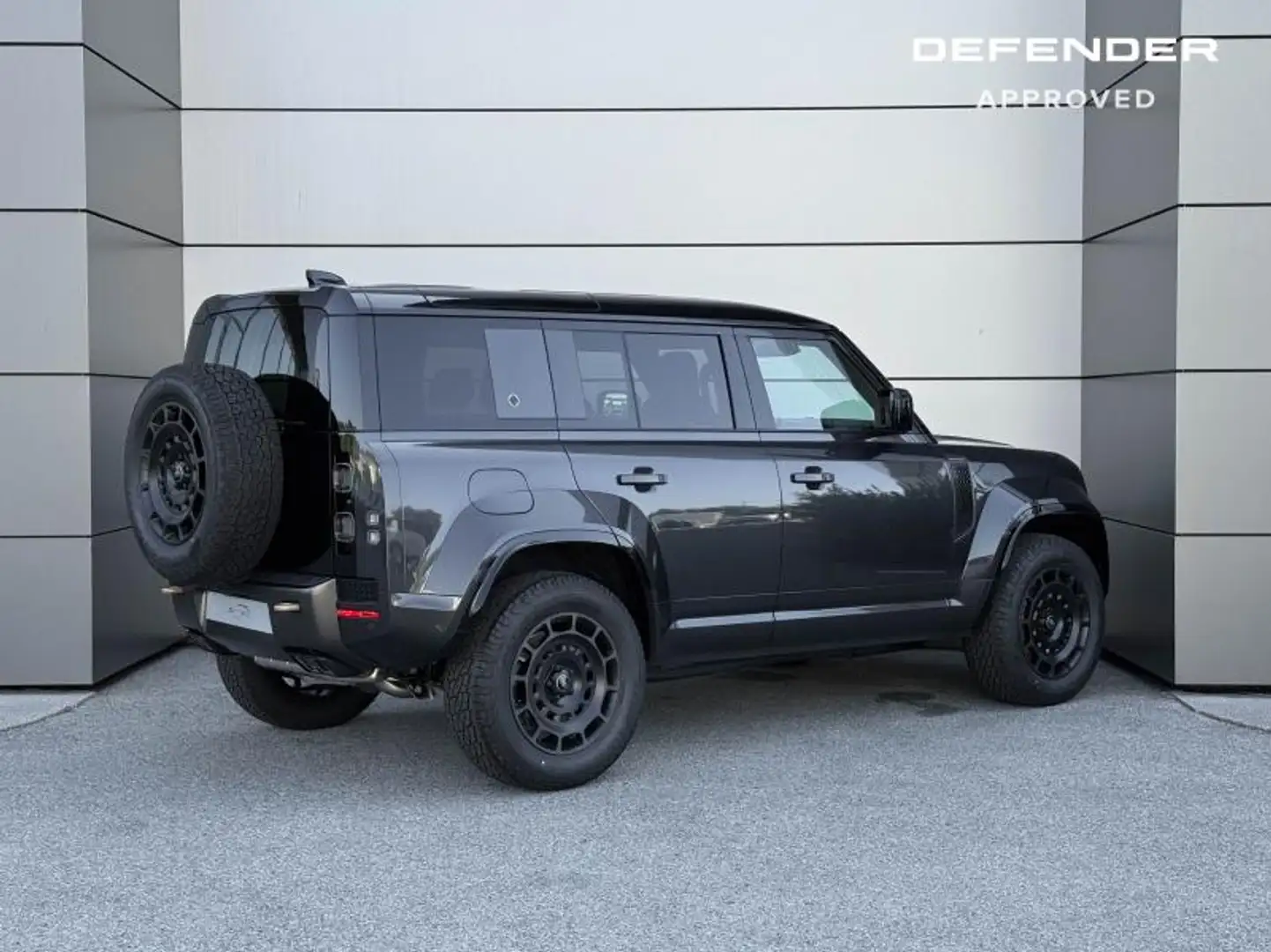 Land Rover Defender 110 4.4 P635 Octa Edition One Gris - 2