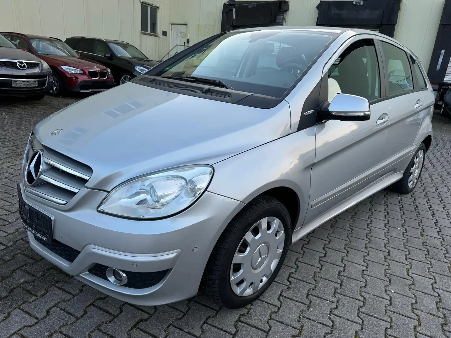 Mercedes-Benz B 180 B 180 NGT (245.233) Plateado - 1