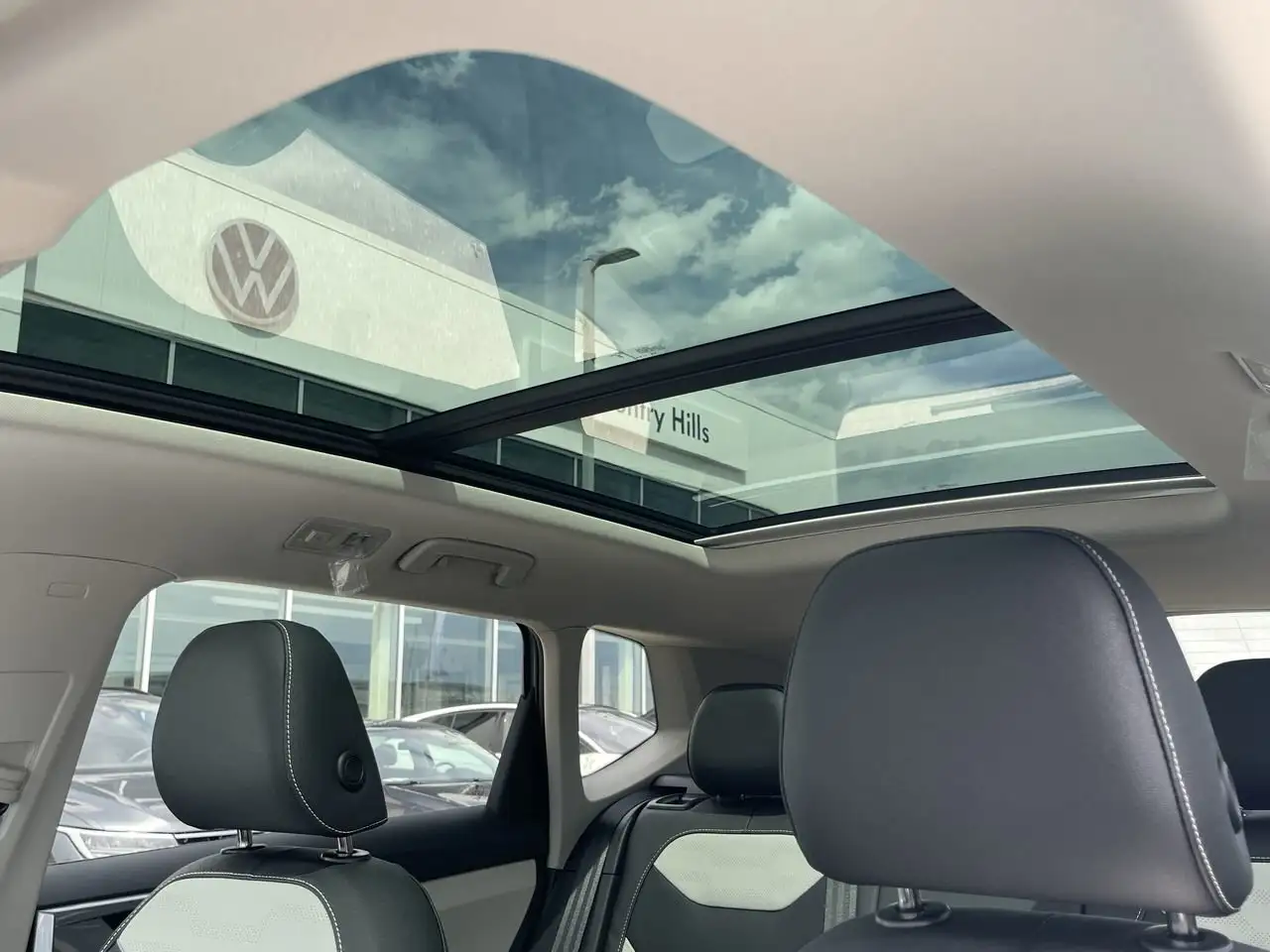 Volkswagen Taos снимка Volkswagen Taos