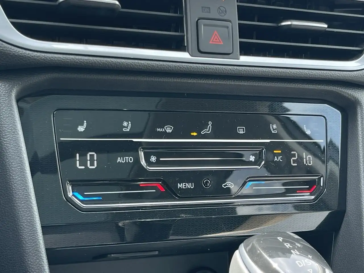 Volkswagen Taos снимка Volkswagen Taos