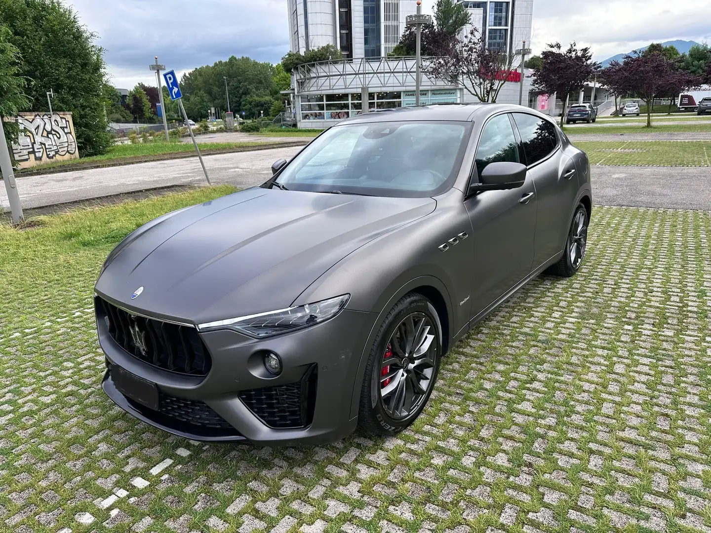 Maserati Levante Levante 3.0 V6 Gransport 250cv auto my19 Grau - 1