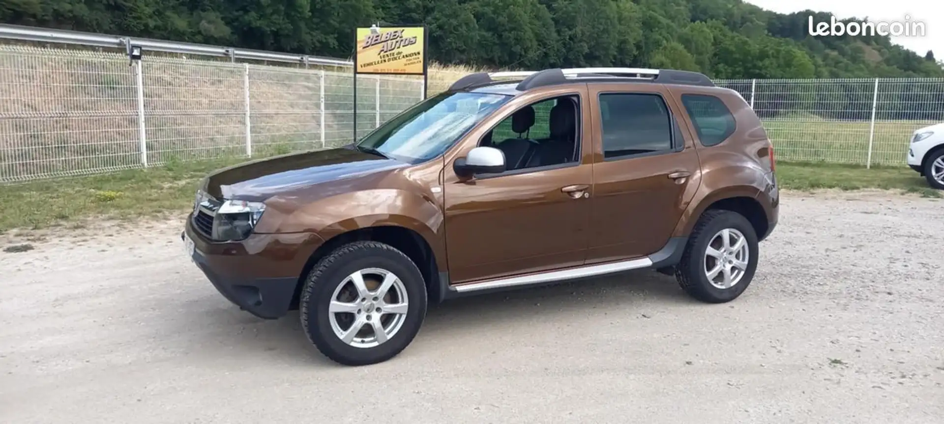 Dacia Duster 4X4 110 CV 1ere MAIN (belbex auto A YOLET) - 1