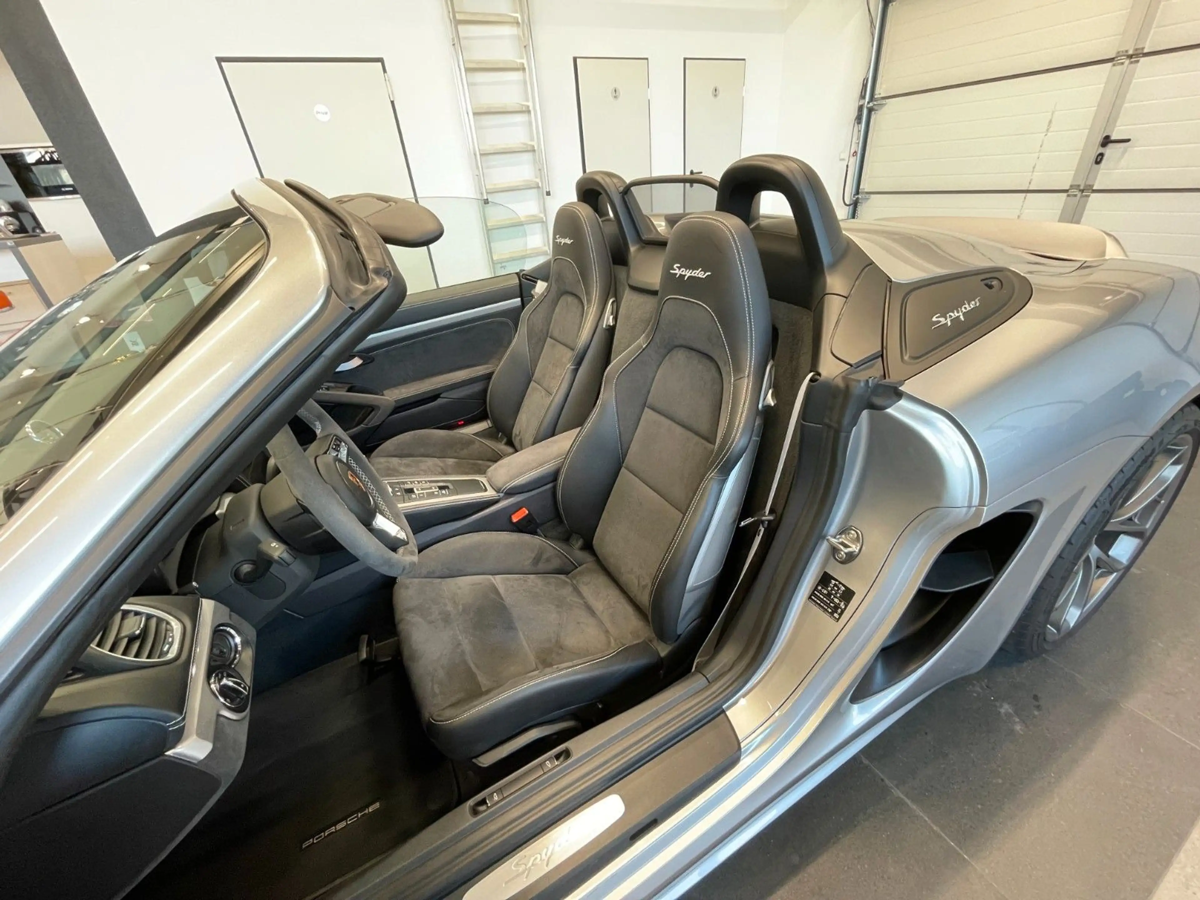 Porsche Boxster 718 4.0 Spyder*LED*Chrono*Approved — photo 9