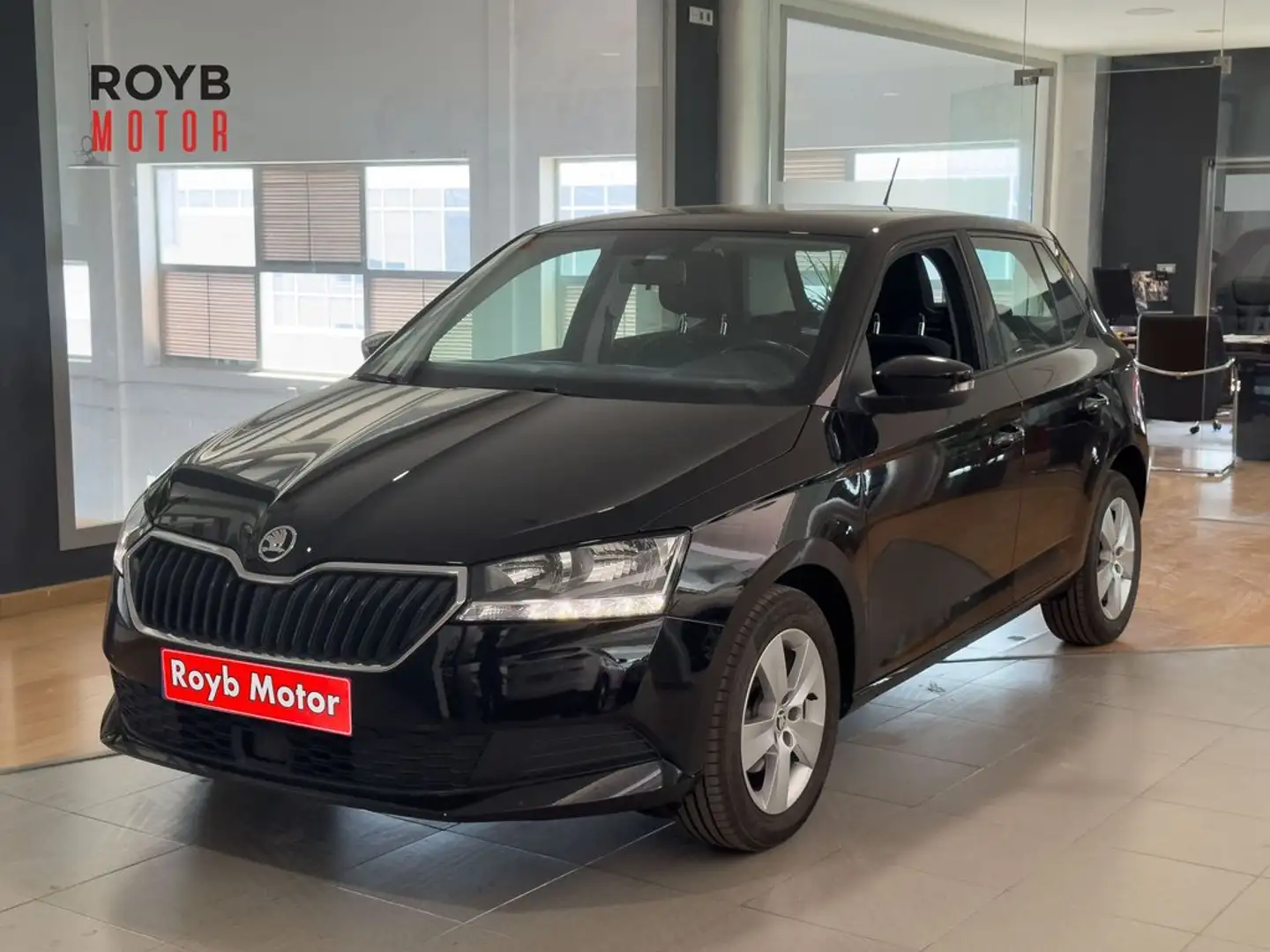 Skoda Fabia 1.0 MPI Active 55kW Negro - 1