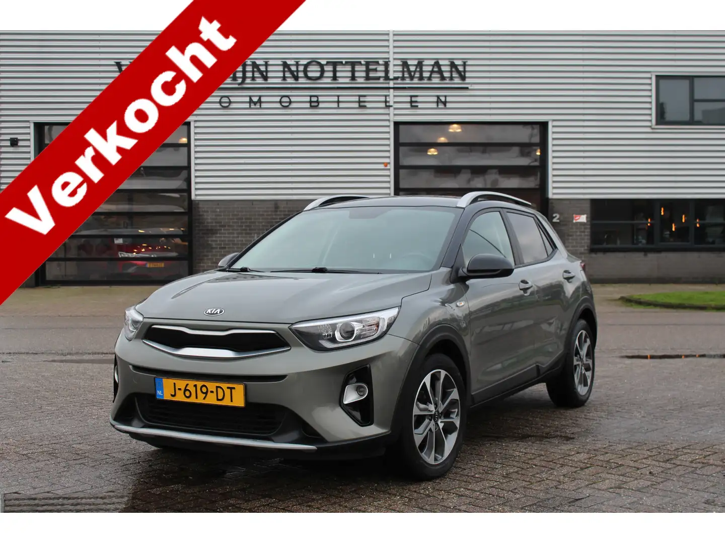 Kia Stonic 1.0 T-GDi Sports Edition / Carplay / Camera / N.A. Grün - 1