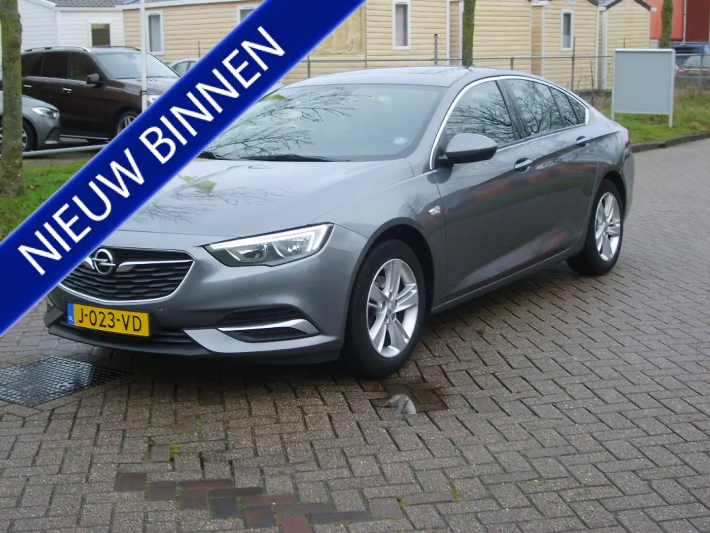 Opel Insignia Grand Sport 1.5 Turbo Business Executive Grijs - 1