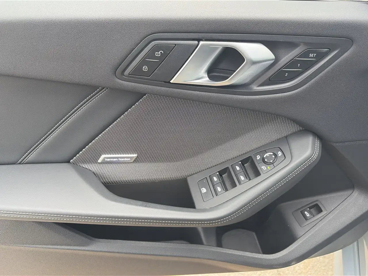 BMW 2 Series снимка BMW 2 Series