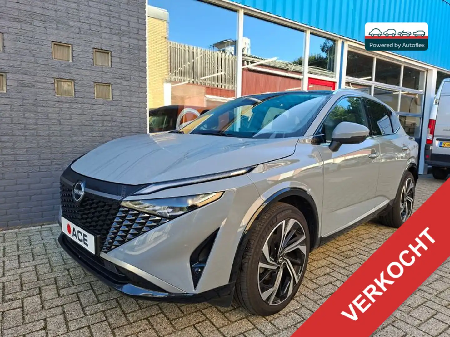 Nissan Qashqai 1.3 MHEV X-Tronic Tekna+ Automaat RIJKLAAR Grijs - 1