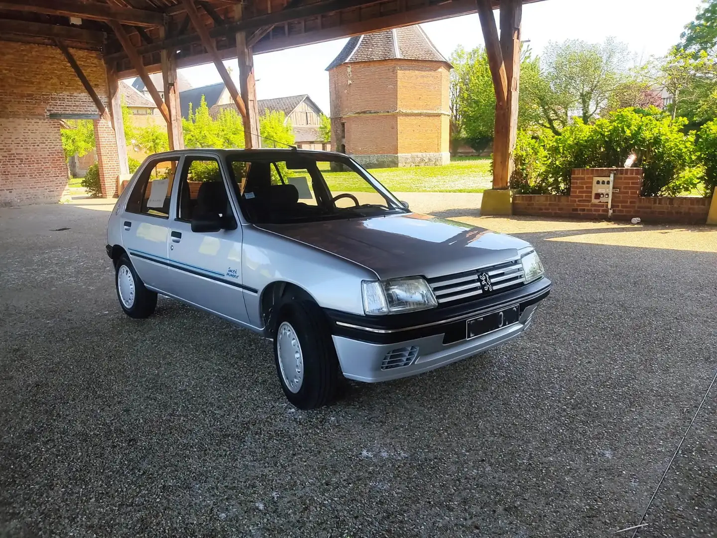 Peugeot 205 205 1.1i Sacré Numéro Срібний - 1