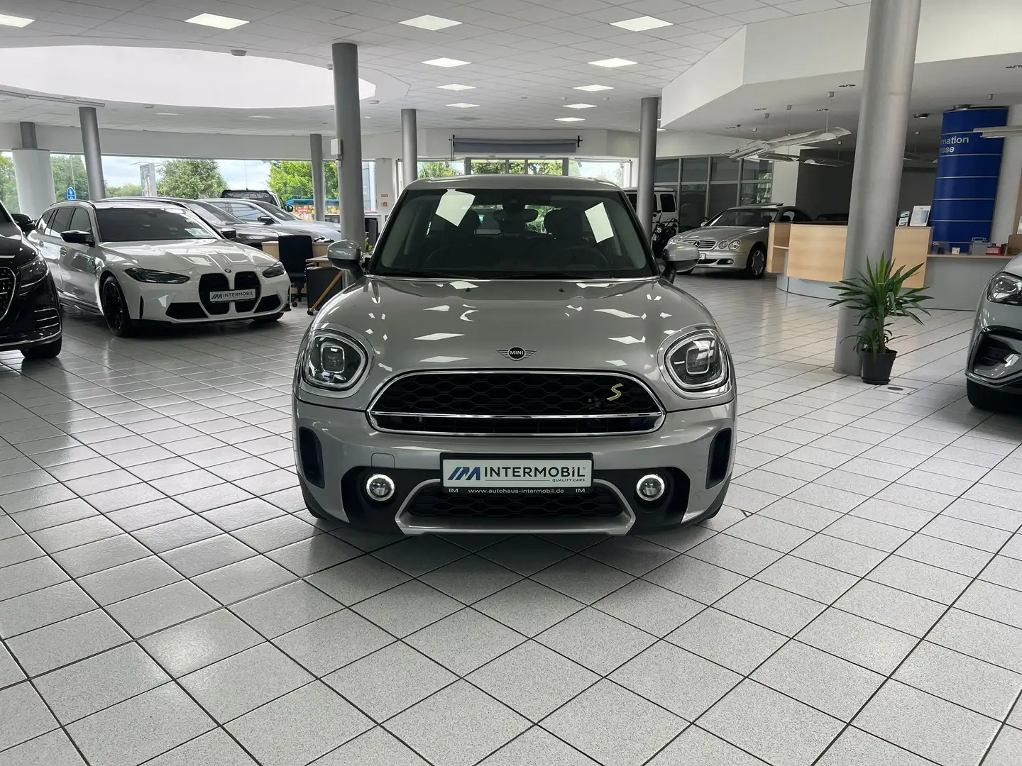 MINI Cooper SE Countryman Essential Trim All4*LED* Argent - 2