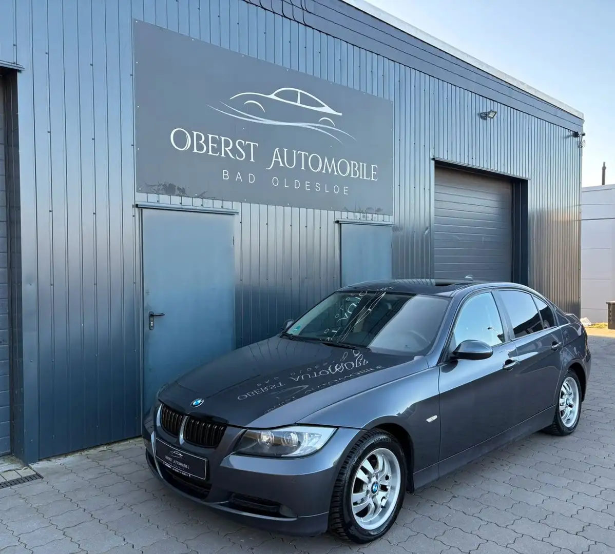 BMW 318 3 Limousine 318i*Tüv April 2027*Automatik* Grau - 2