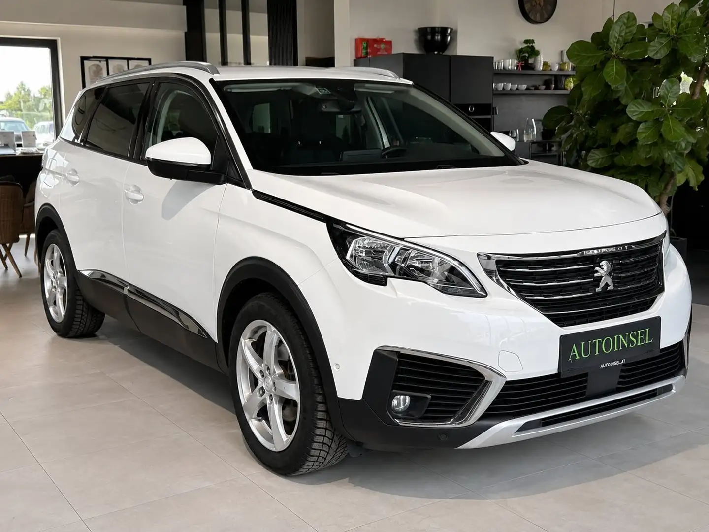 Peugeot 5008 Allure Pack Aut. 360 Kamera+Ambiente+SR+WR Weiß - 2