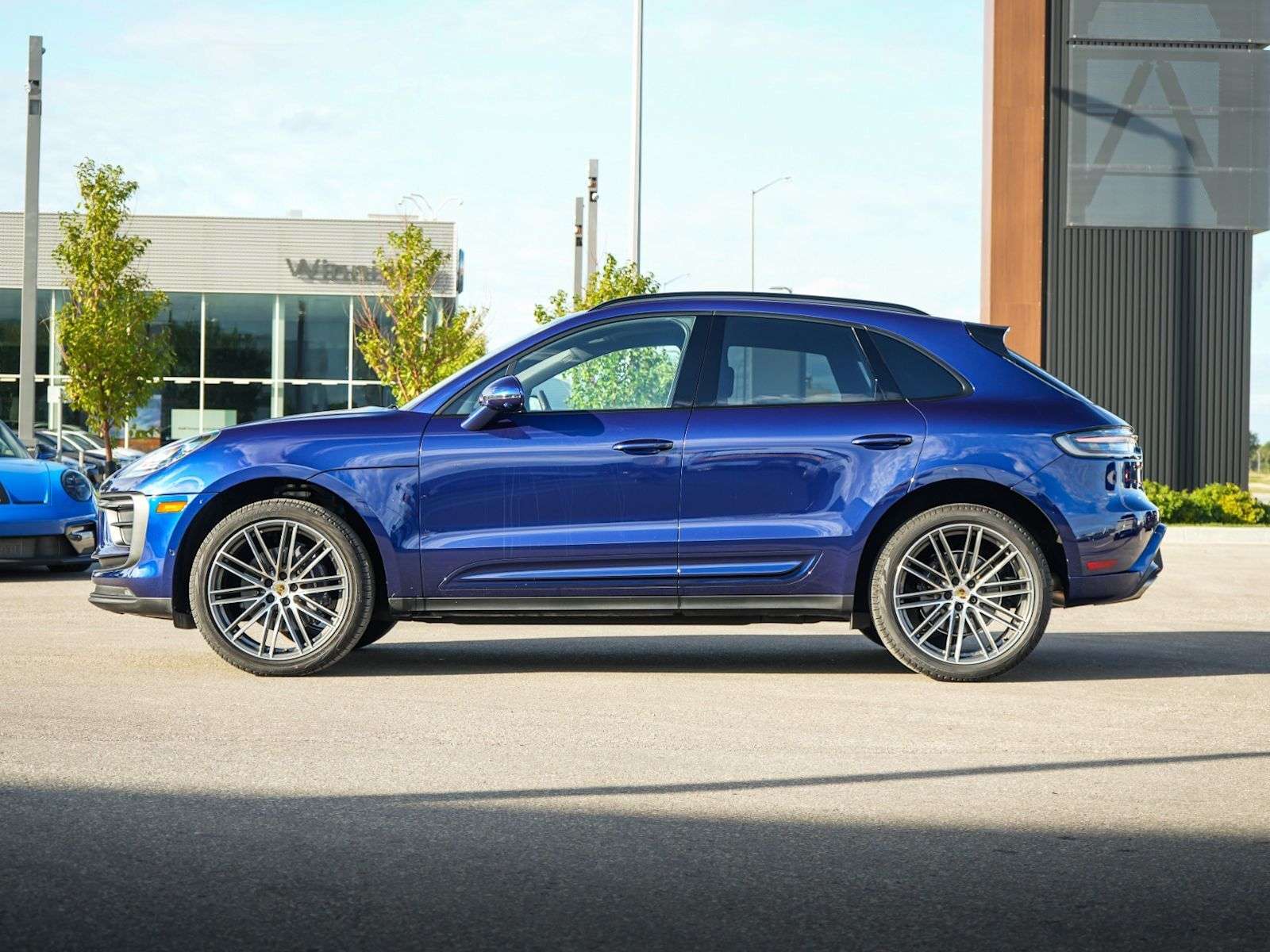 2026 Porsche Macan AWD — photo 1