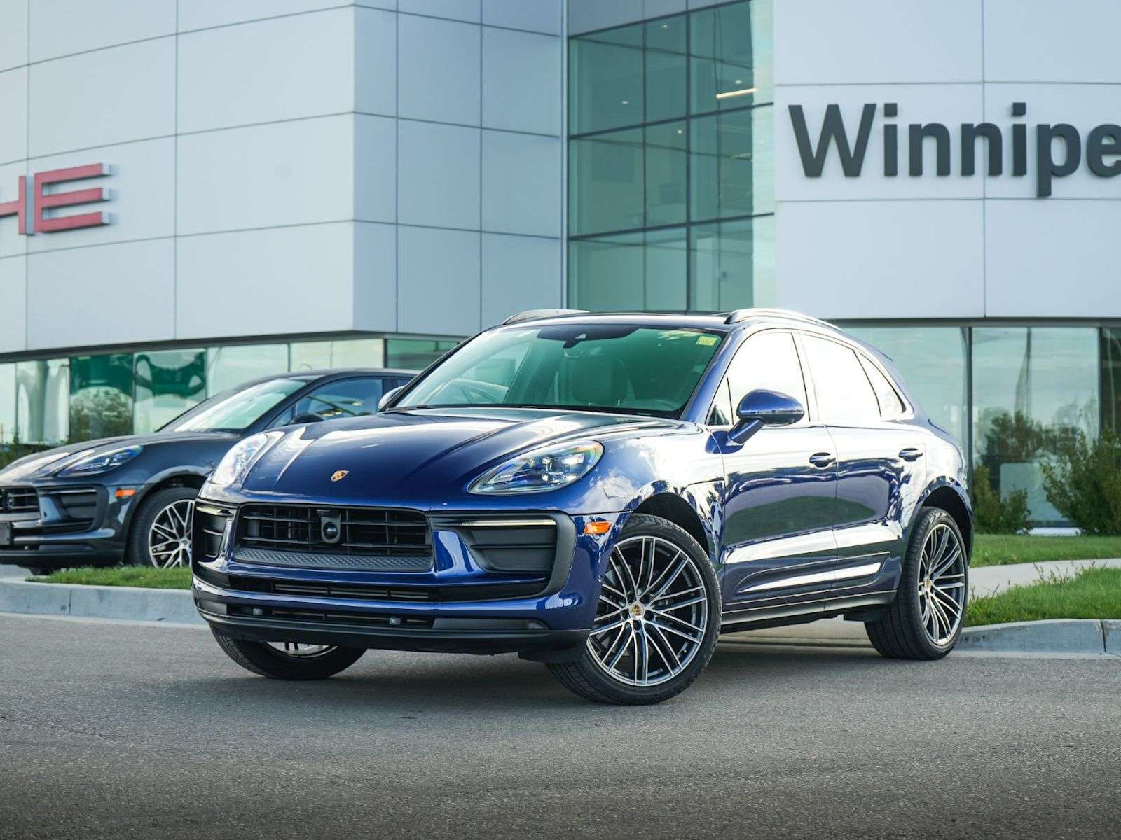2026 Porsche Macan AWD