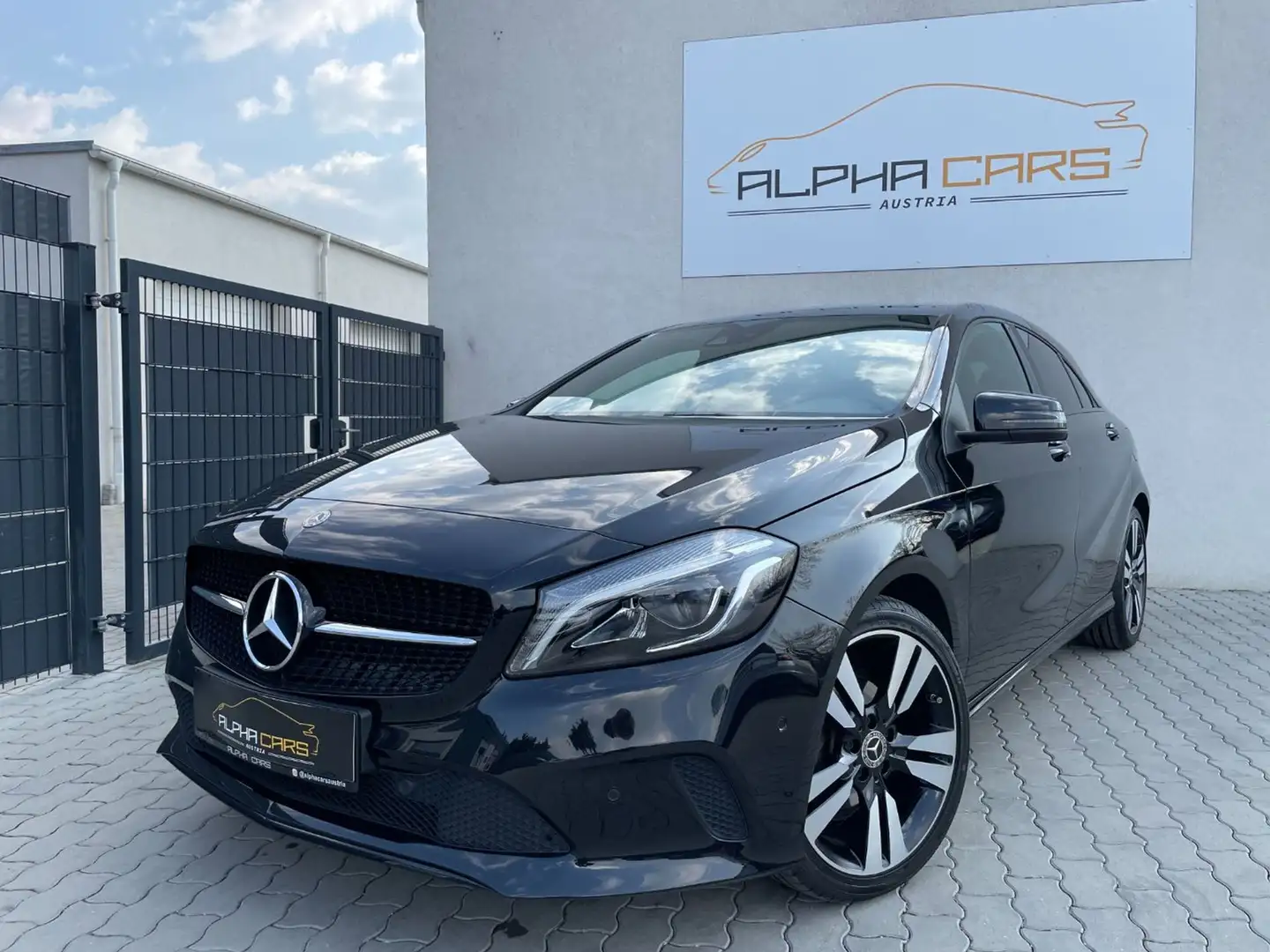 Mercedes-Benz A 180 d BlueEfficiency Urban Schwarz - 1