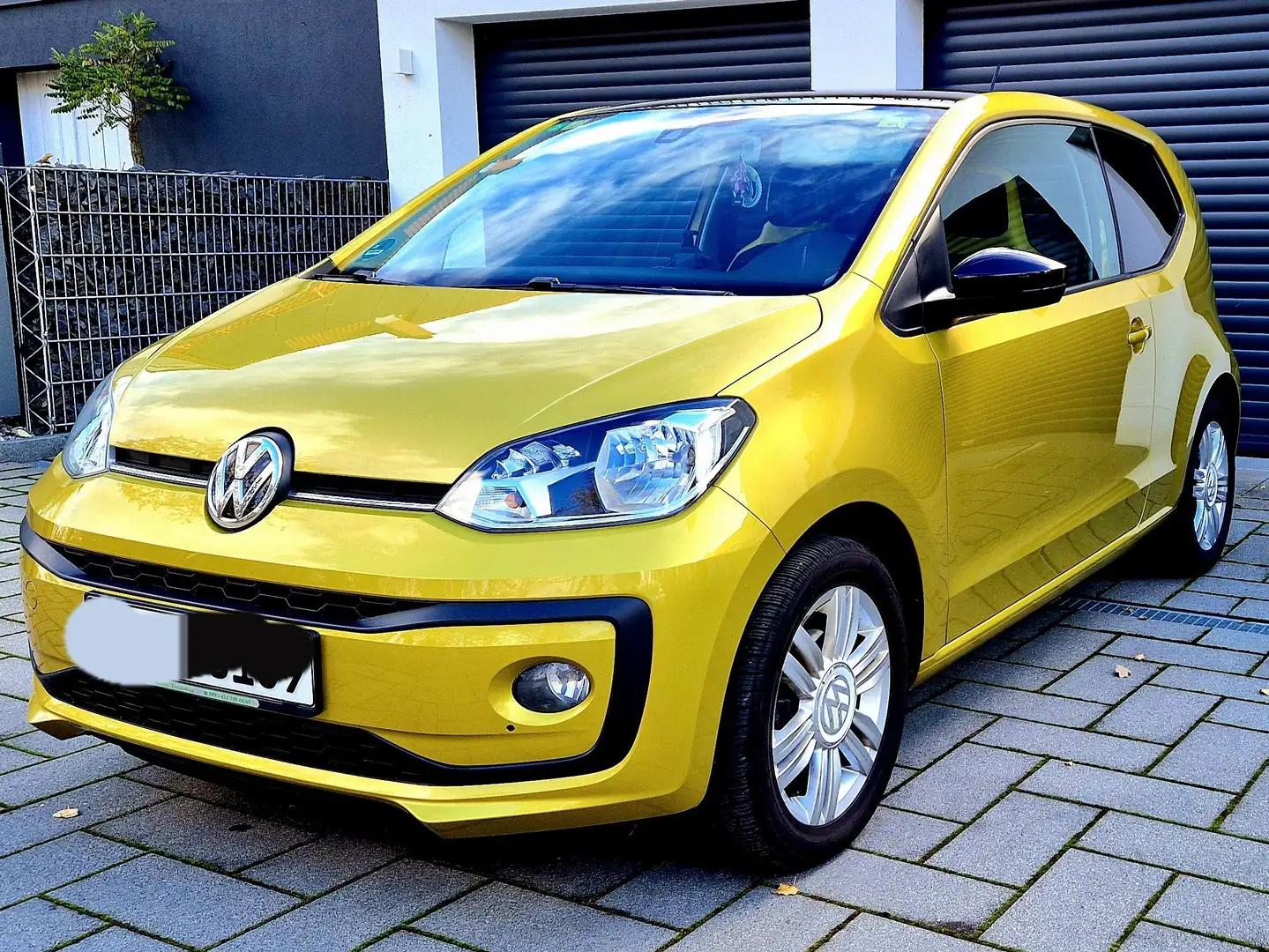 Volkswagen up! up! (BlueMotion Technology) ASG move up! Gold - 1