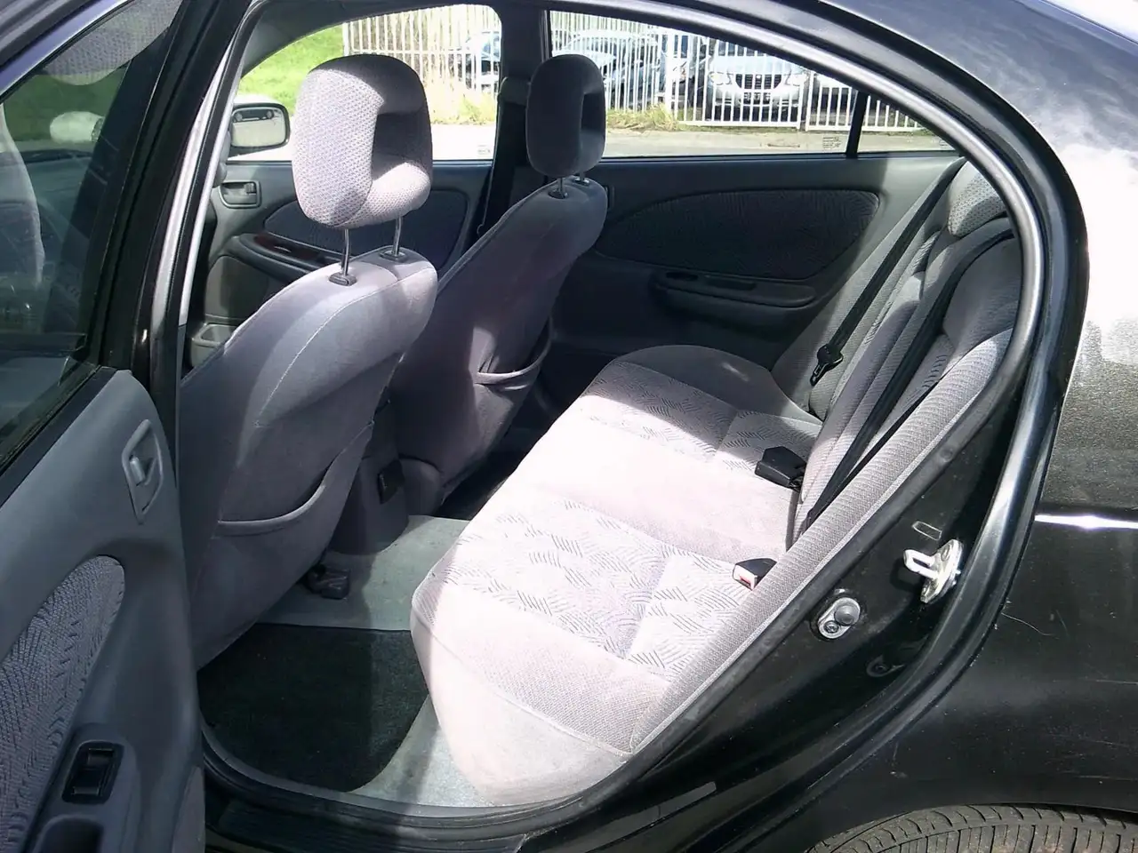 Toyota AVENSIS; 2.0 SEDAN AUTOMAAT, foto 8