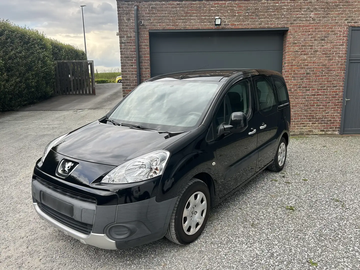 Peugeot Partner Tepee 1.6i / GARANTIE 12MOIS/ CARPASS/ CT Schwarz - 1