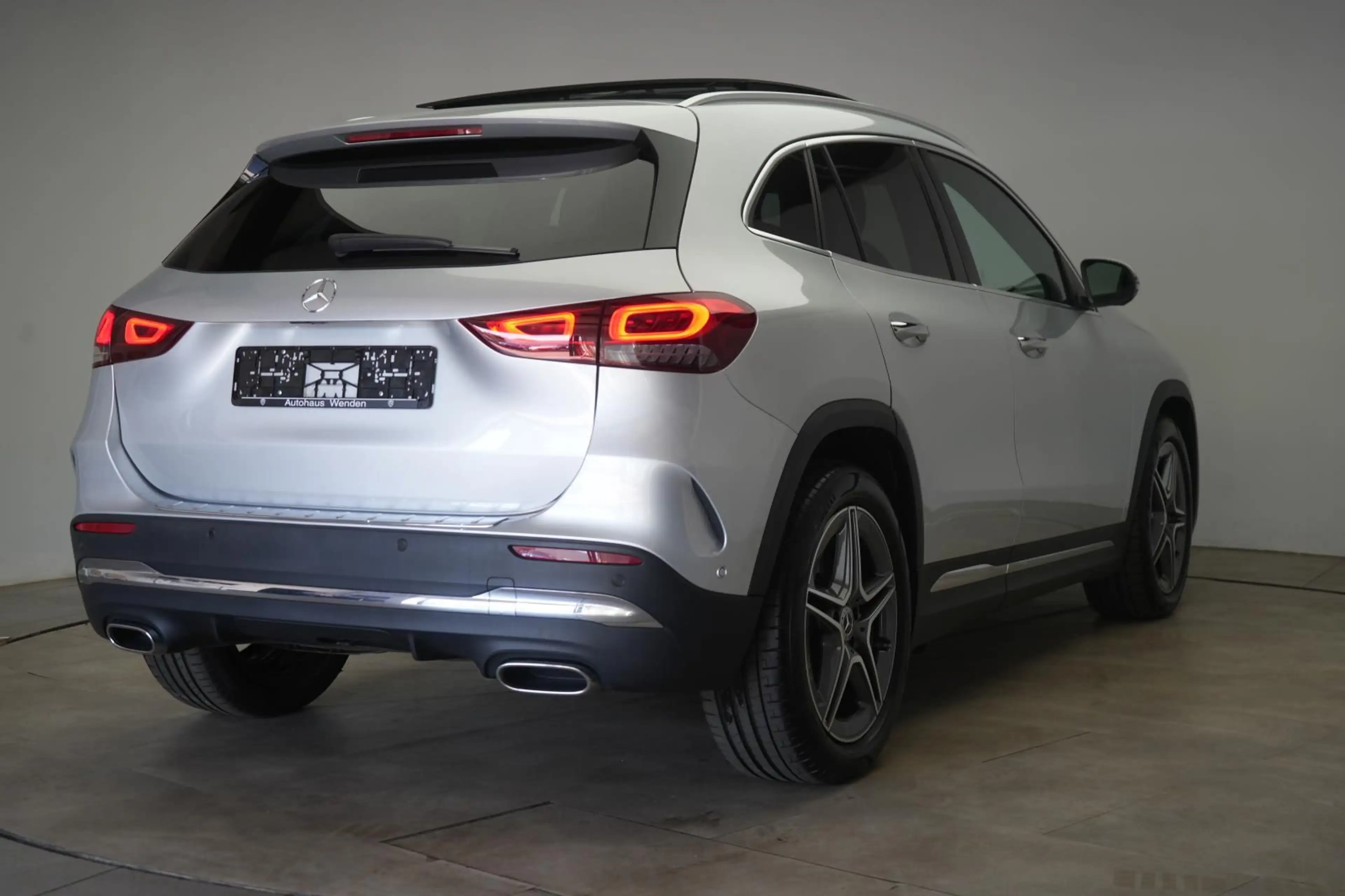 Mercedes-Benz GLA 220 d 4Matic 8G-DCT AMG Line AHK/360Kamera/L — photo 4