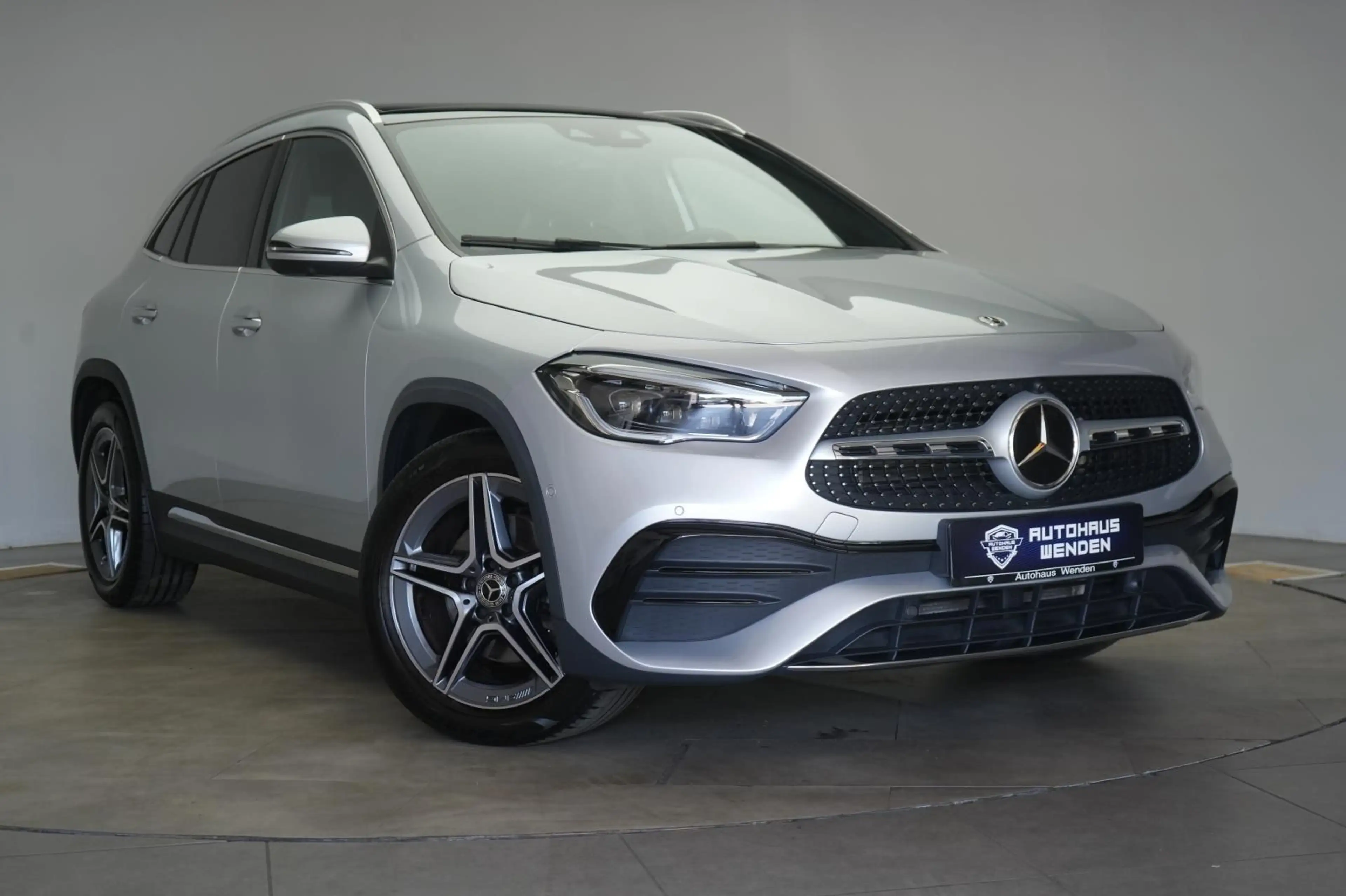 Mercedes-Benz GLA 220 d 4Matic 8G-DCT AMG Line AHK/360Kamera/L