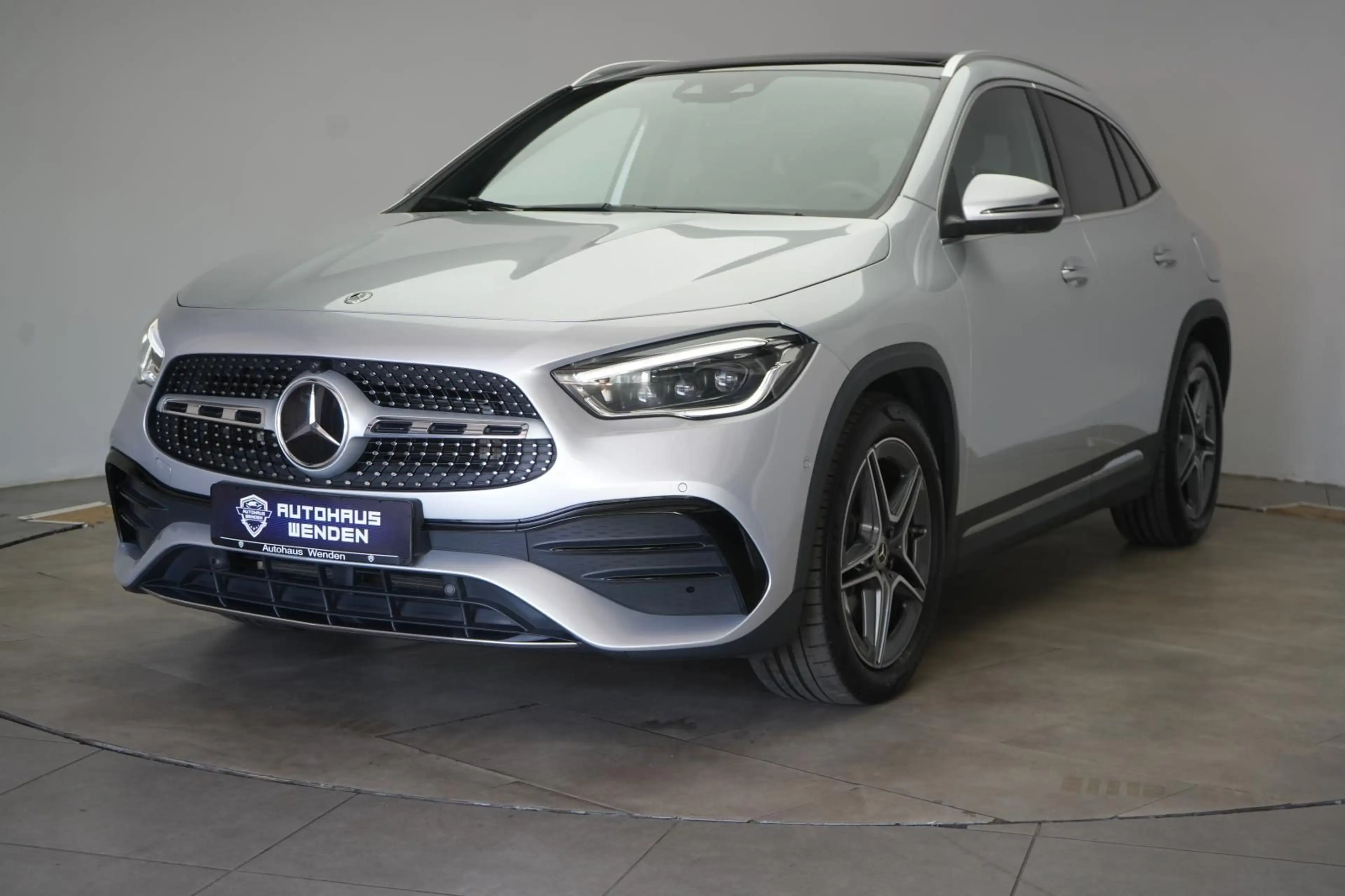 Mercedes-Benz GLA 220 d 4Matic 8G-DCT AMG Line AHK/360Kamera/L — photo 3