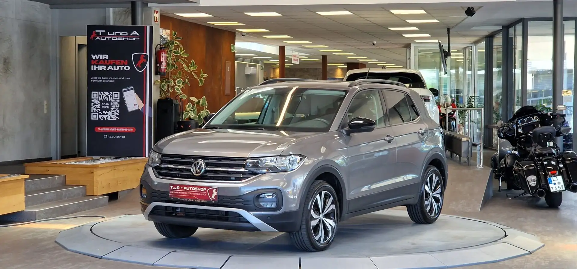 Volkswagen T-Cross 1.0 TSI Life DSG *Kamera*Winter-Paket*Apple*17Zoll Grau - 1