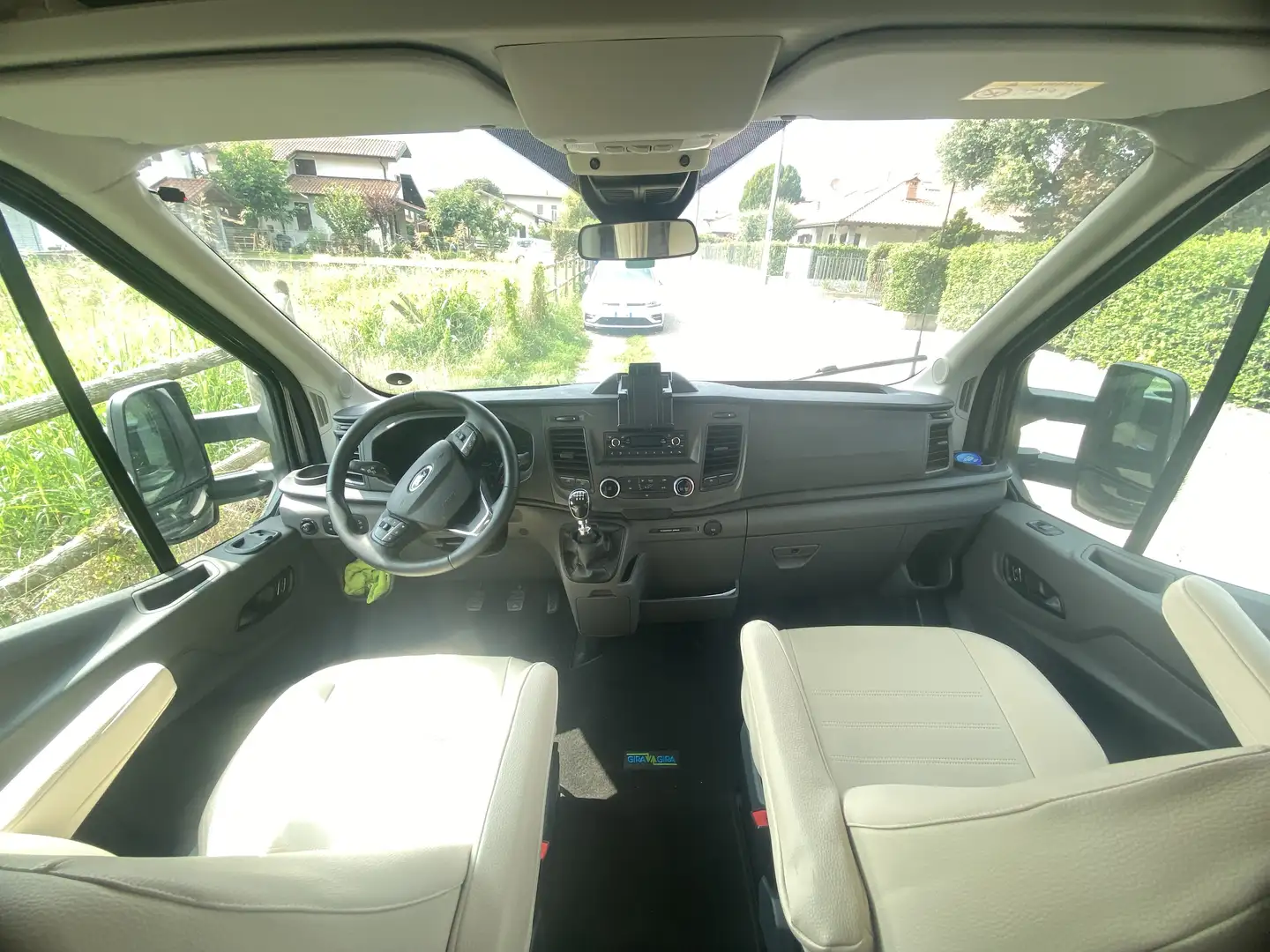 Caravans-Wohnm Ford XGO 695 mansardato letti gemelli Blanc - 2