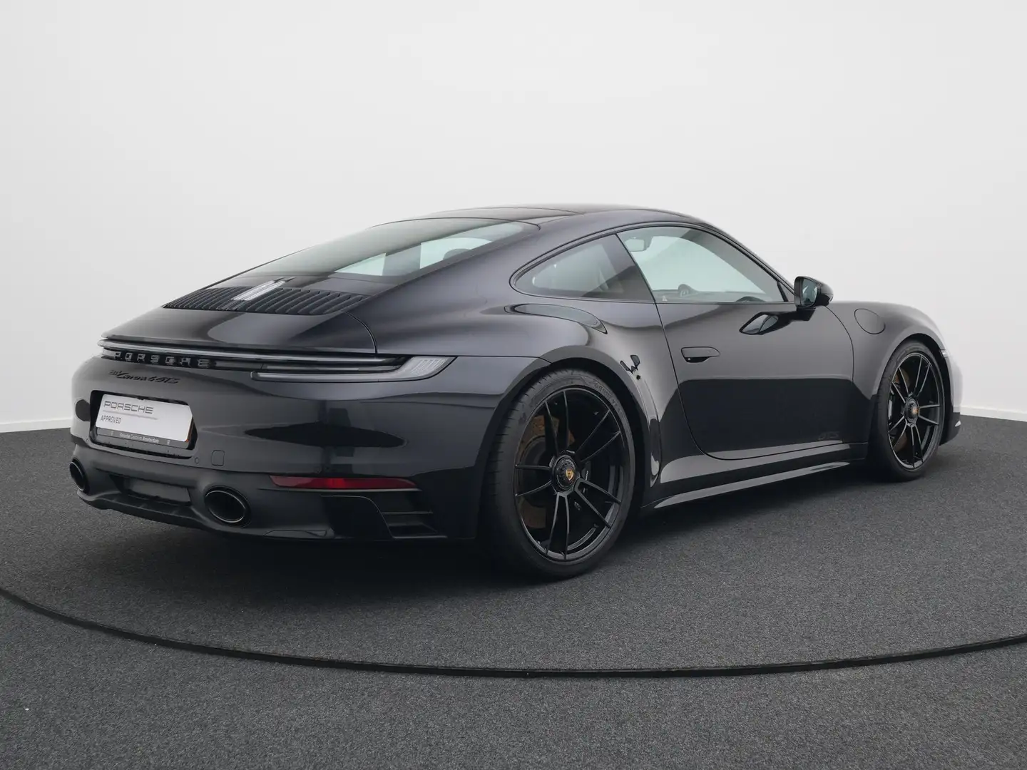 Porsche 992 Carrera 4 GTS Nero - 2