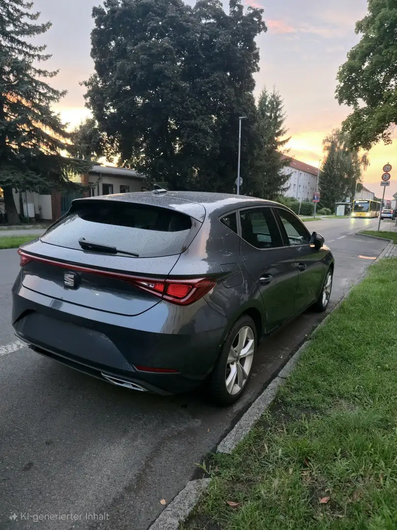 SEAT Leon FR Grau - 1