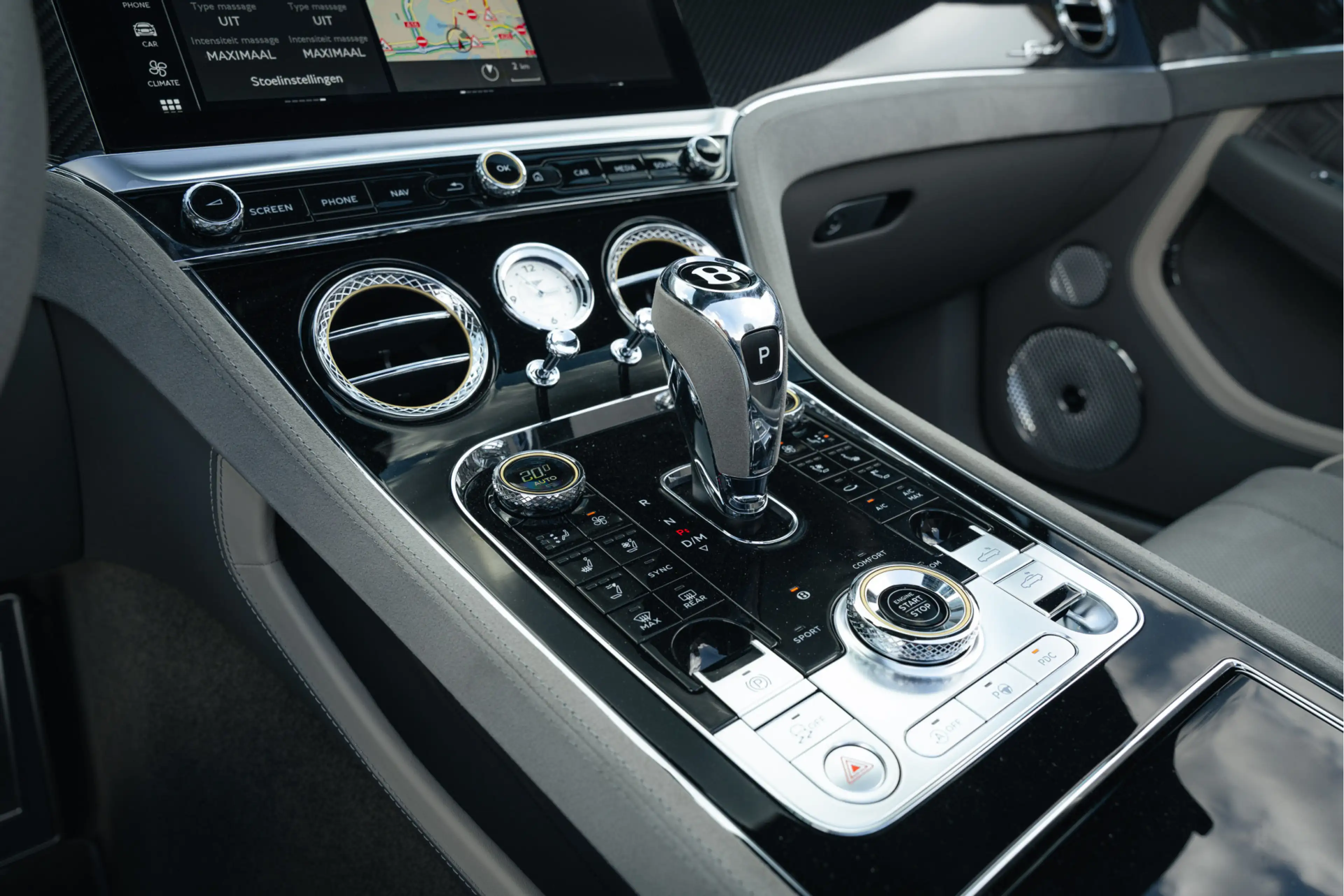 Bentley Continental GTC 6.0 W12 Speed Carbon, head-up, Soundsystem — photo 14