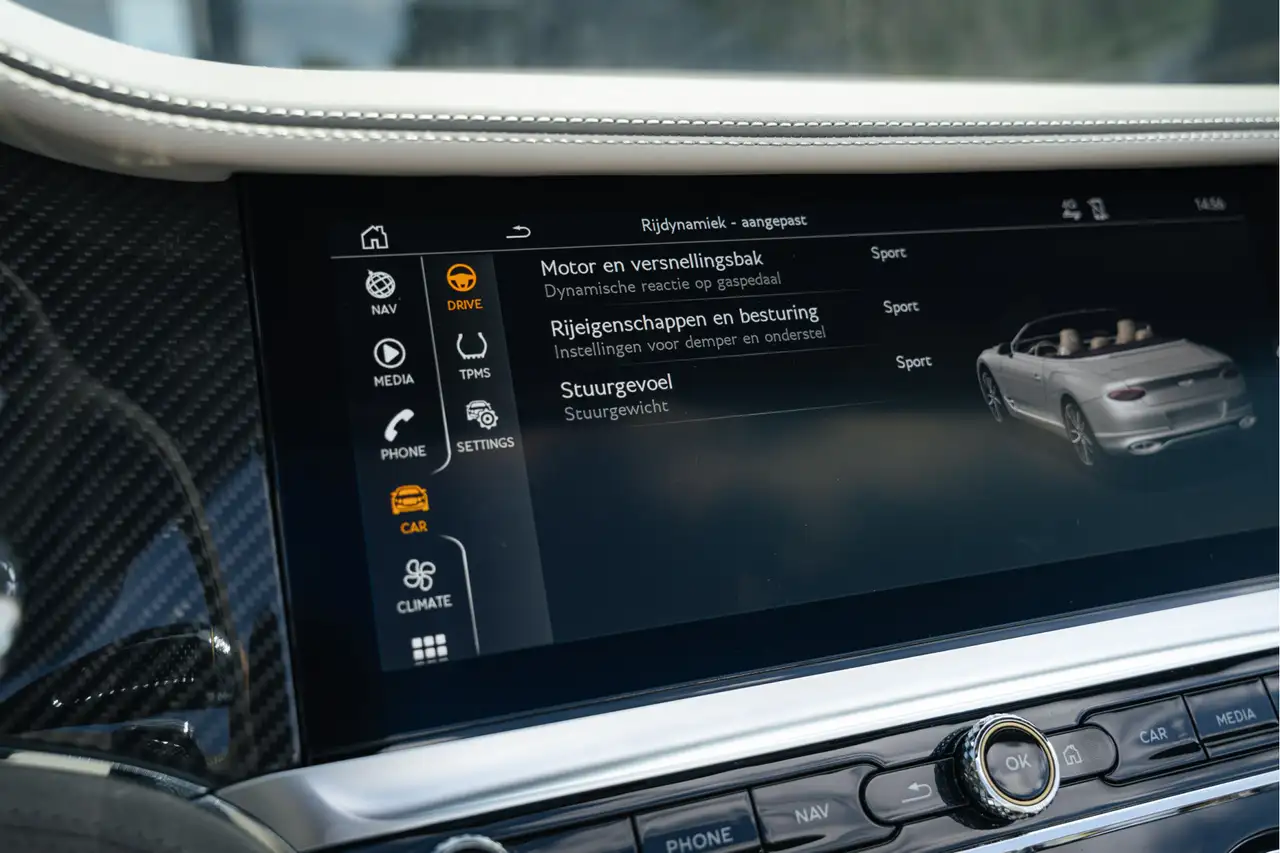 Bentley Continental GTC 2023 — фото 13
