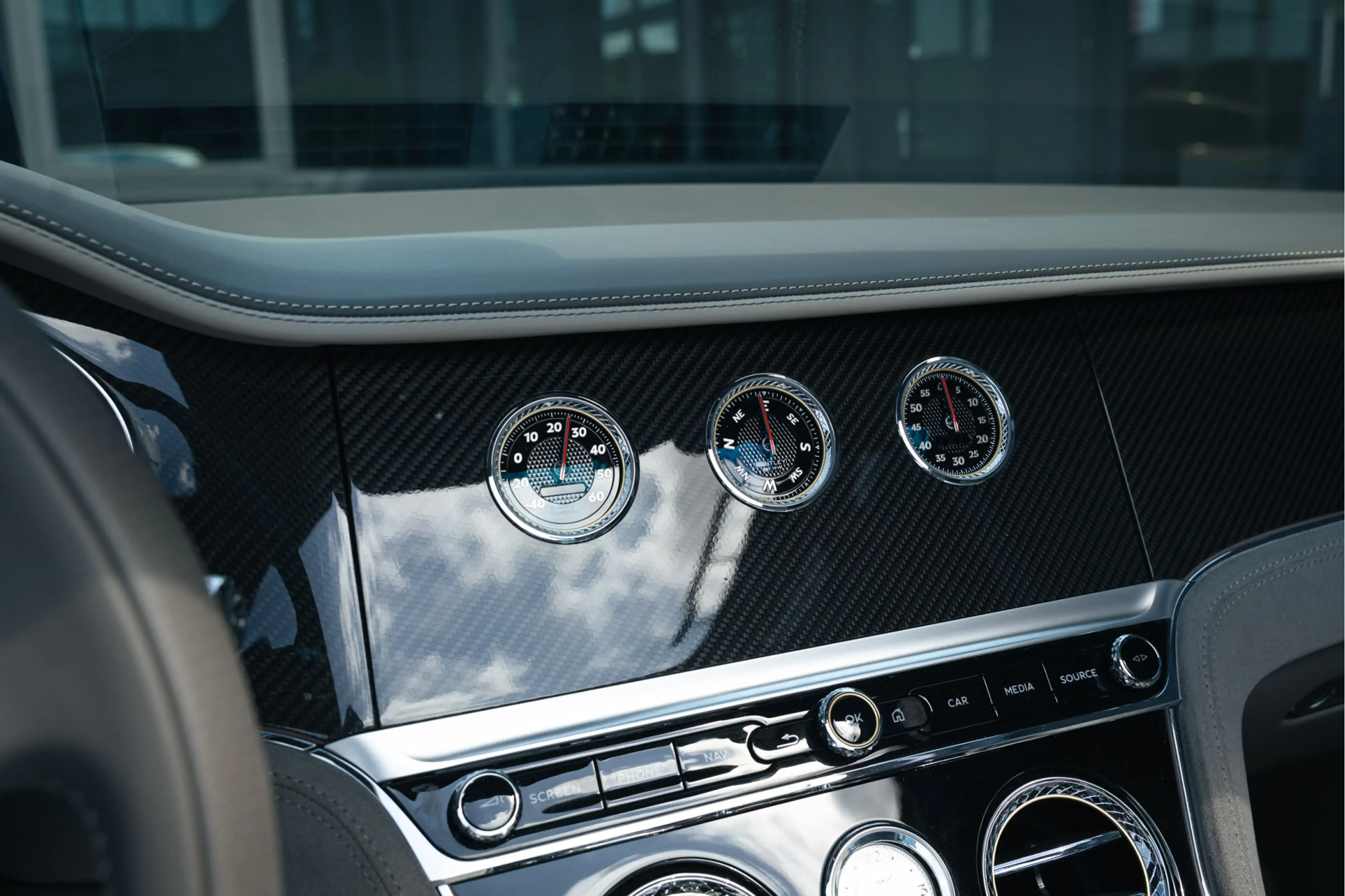 Bentley Continental GTC 6.0 W12 Speed Carbon, head-up, Soundsystem — photo 5