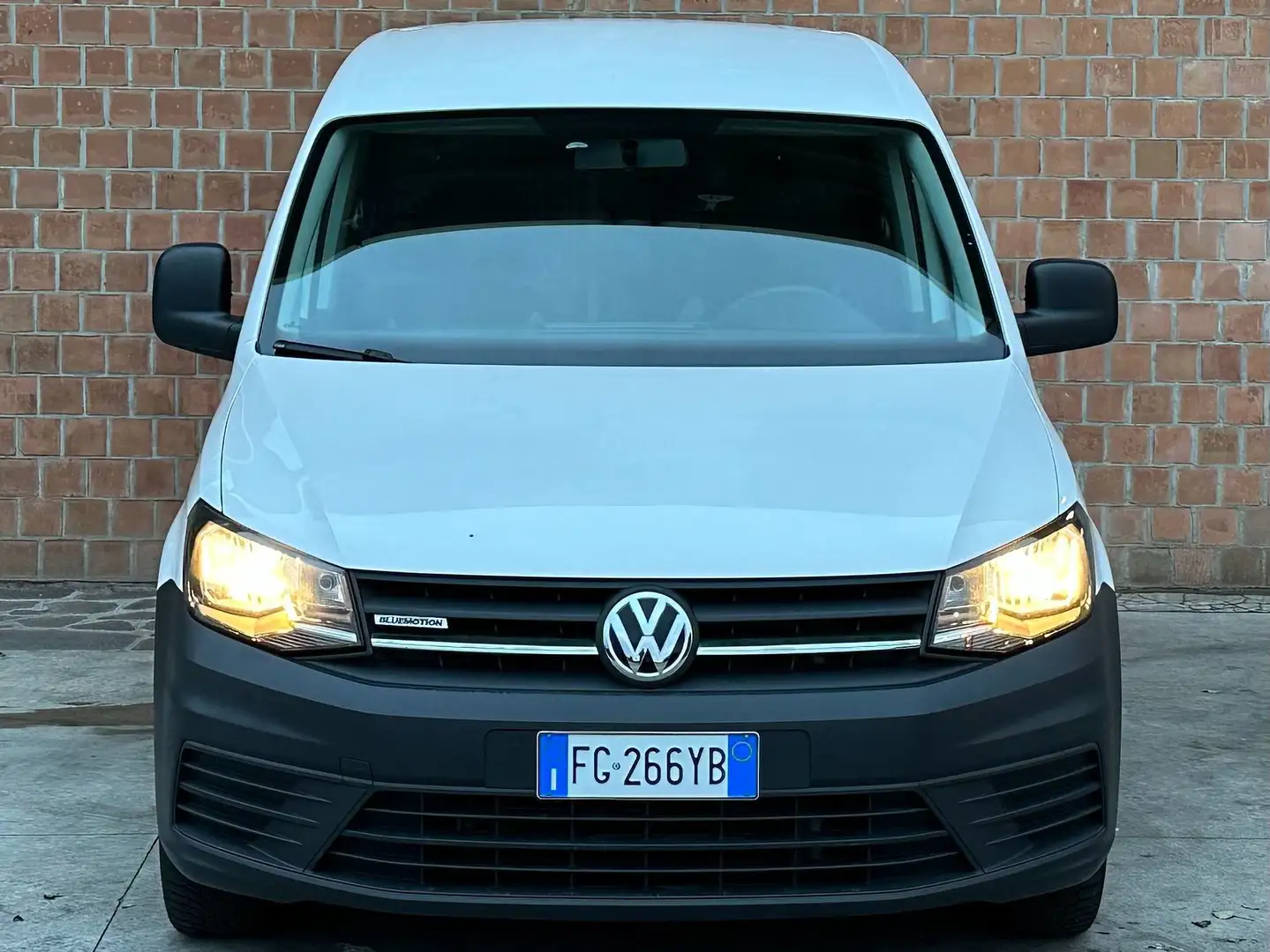 Volkswagen Caddy 1.4 TGI METANO/AUTOMATICO/GANCIO TRAINO Bílá - 1
