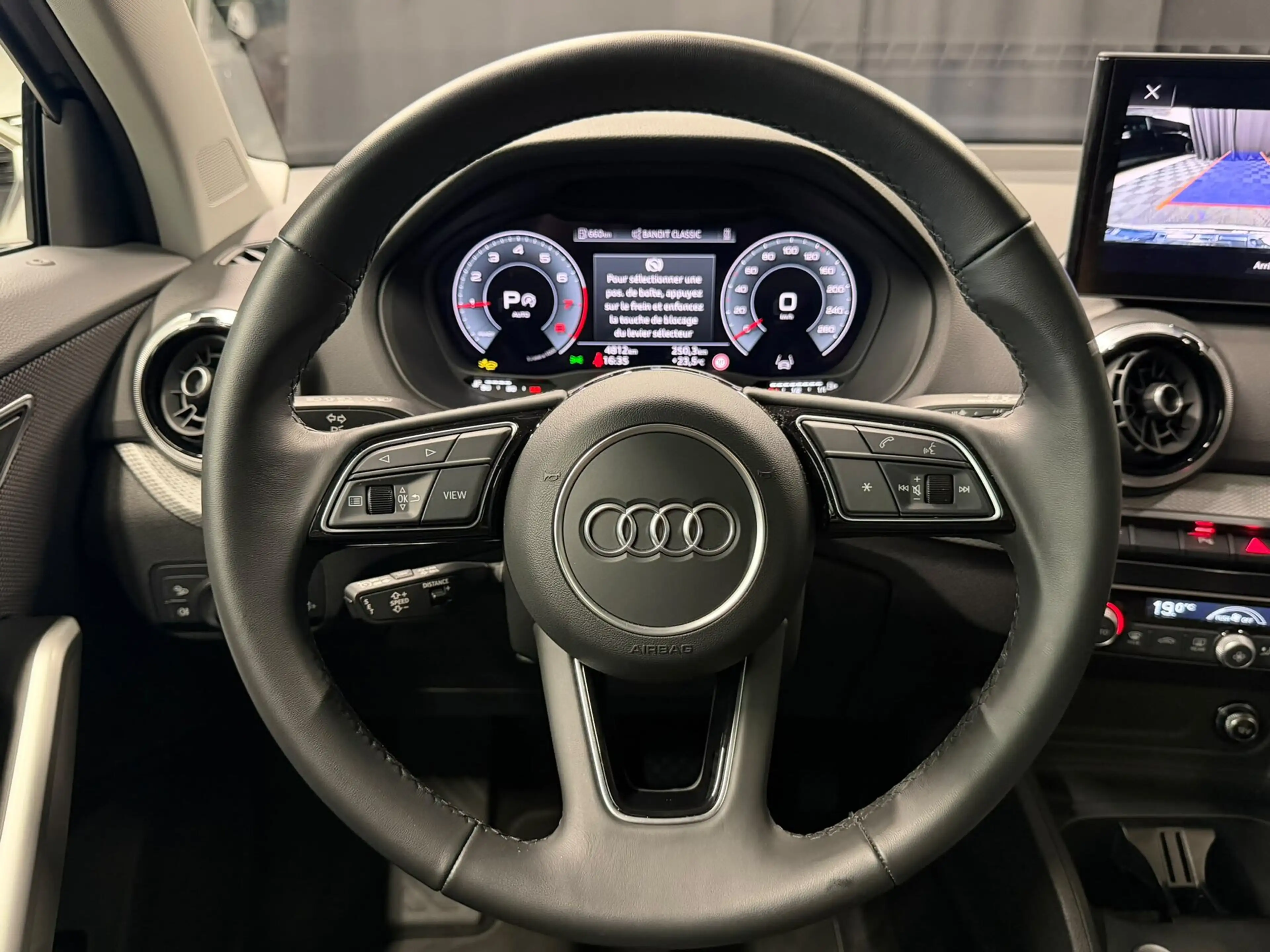Audi Q2 35 TFSI 150cv S-line S-tronic — photo 8