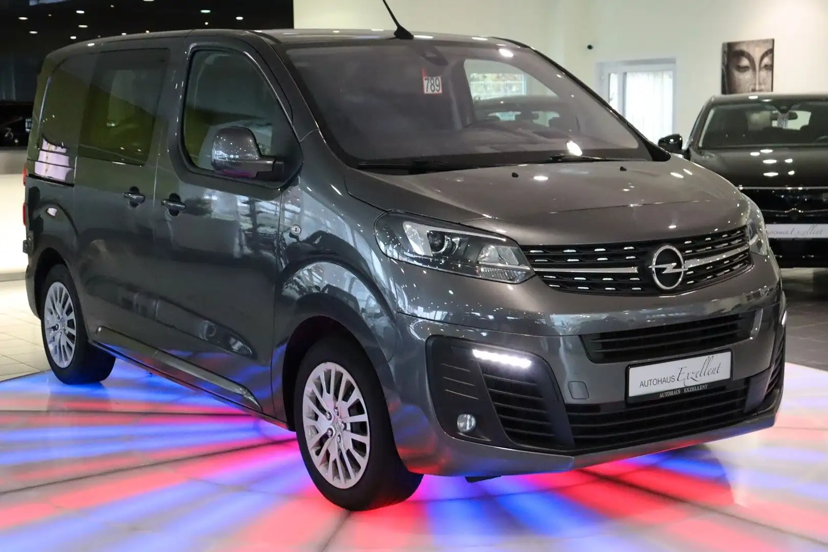 Opel Vivaro Kasten Automatik*NAVI*SHZ*KAMERA*HED UP* Gris - 2