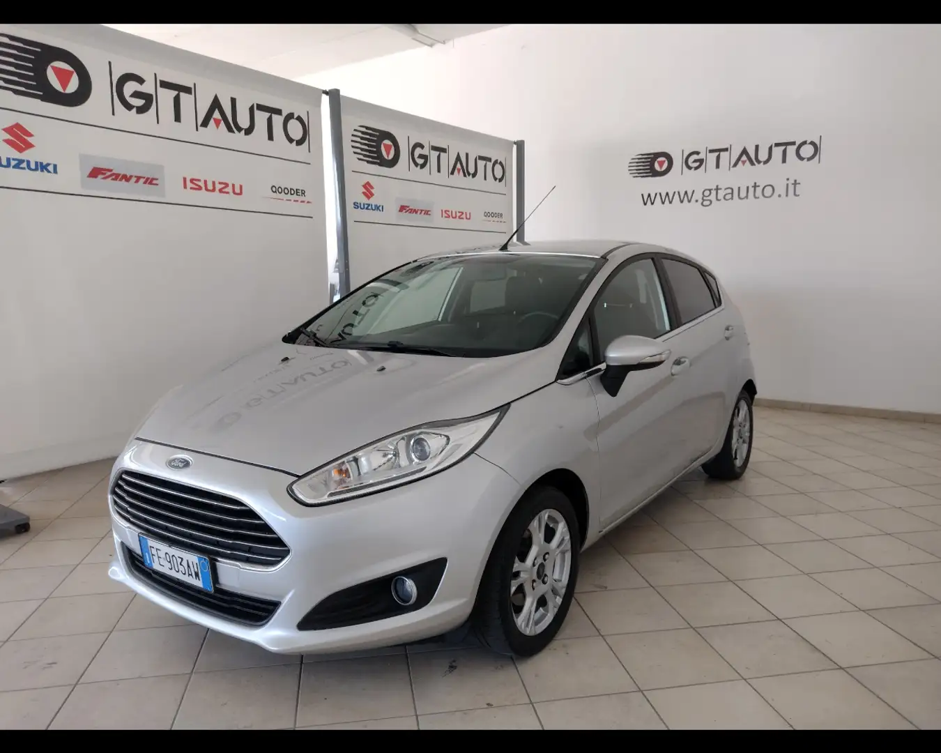 Ford Fiesta Plus 1.2 60CV 5 porte Zilver - 1
