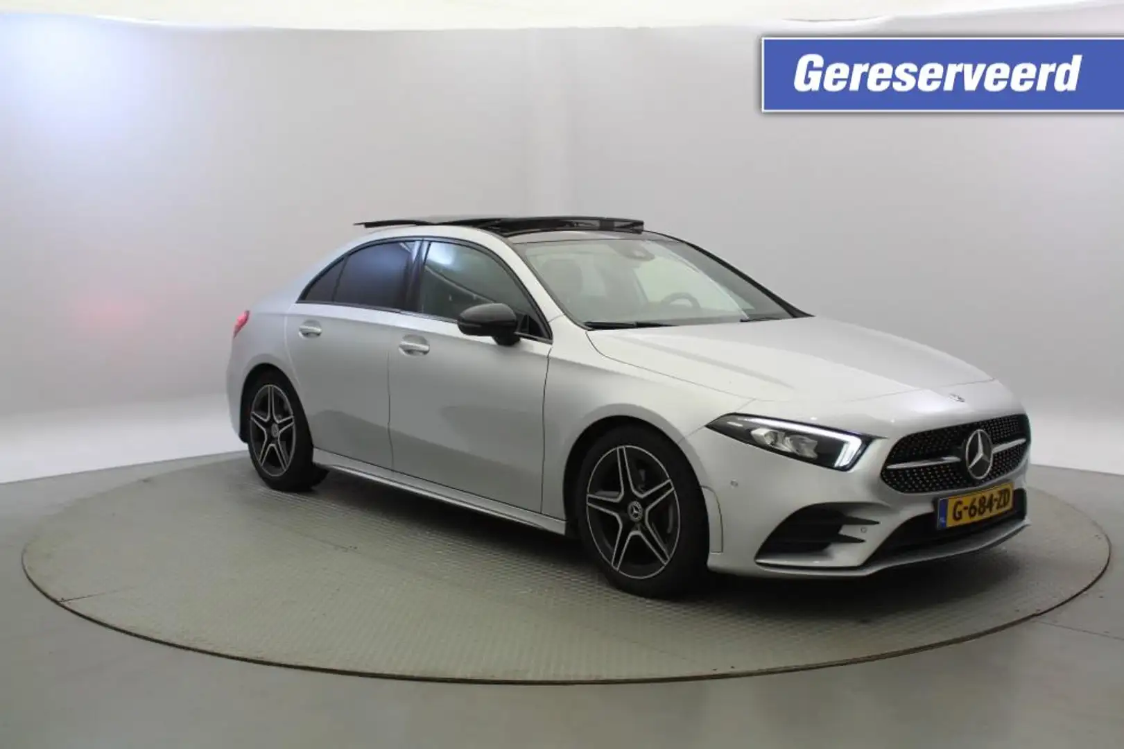 Mercedes-Benz 200 Premium plus Automaat - half leer, Navi Gerese Сірий - 1