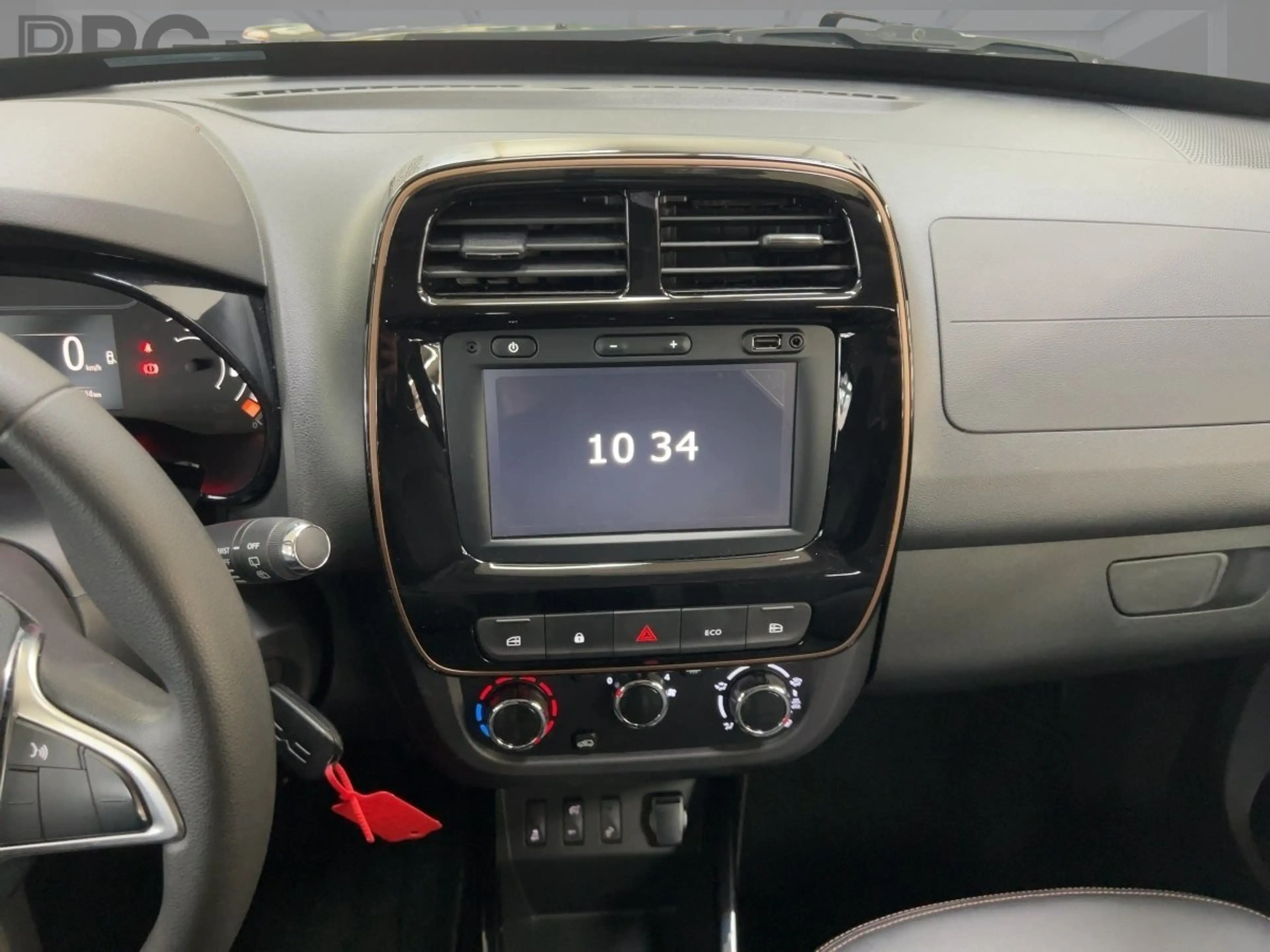 Dacia Spring Extreme 65 + CCS Rückfahrkamera PDC ABS — photo 12