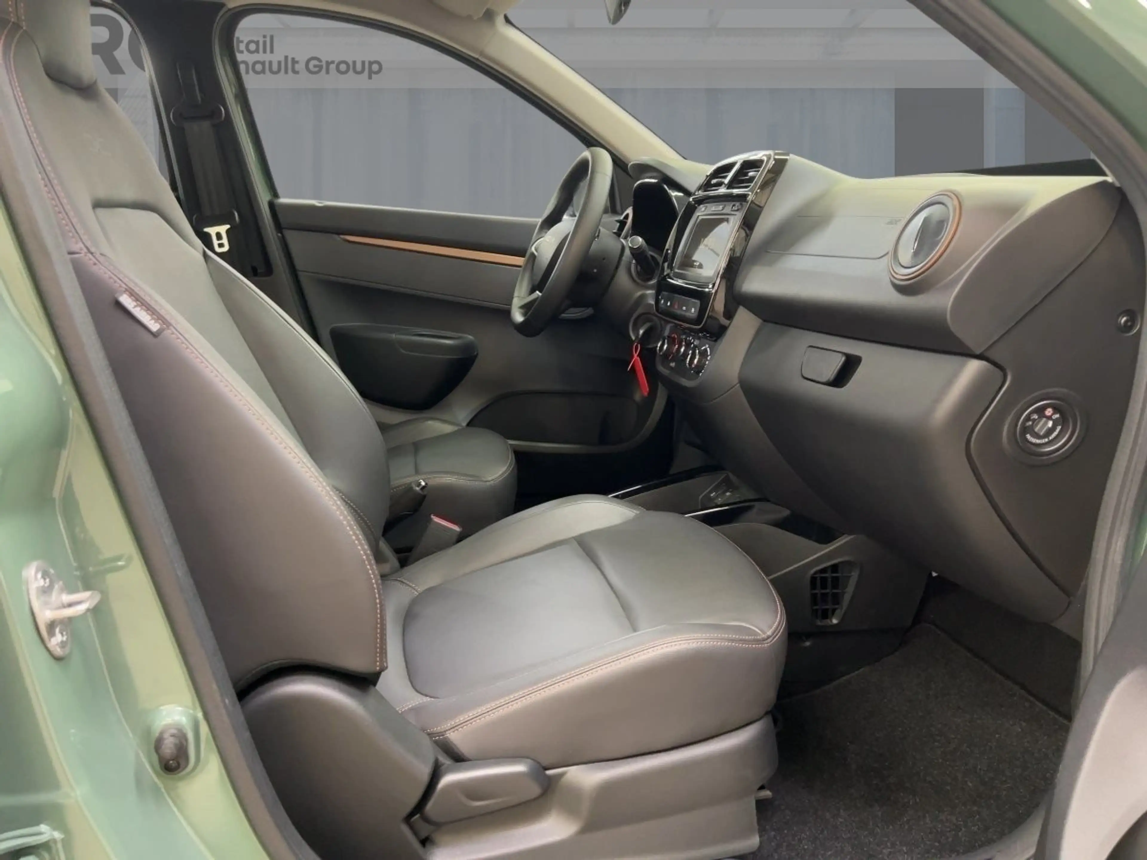 Dacia Spring Extreme 65 + CCS Rückfahrkamera PDC ABS — photo 8