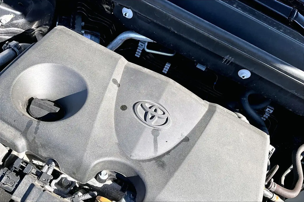 Toyota RAV 4 снимка Toyota RAV 4