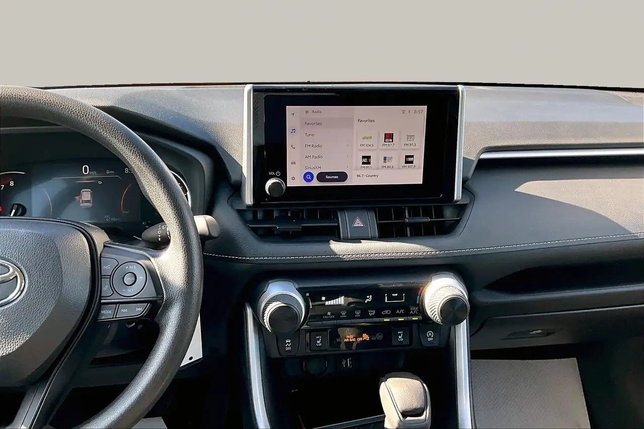 Toyota RAV 4 снимка Toyota RAV 4