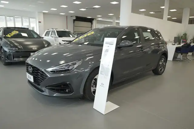 Hyundai i30 view 9