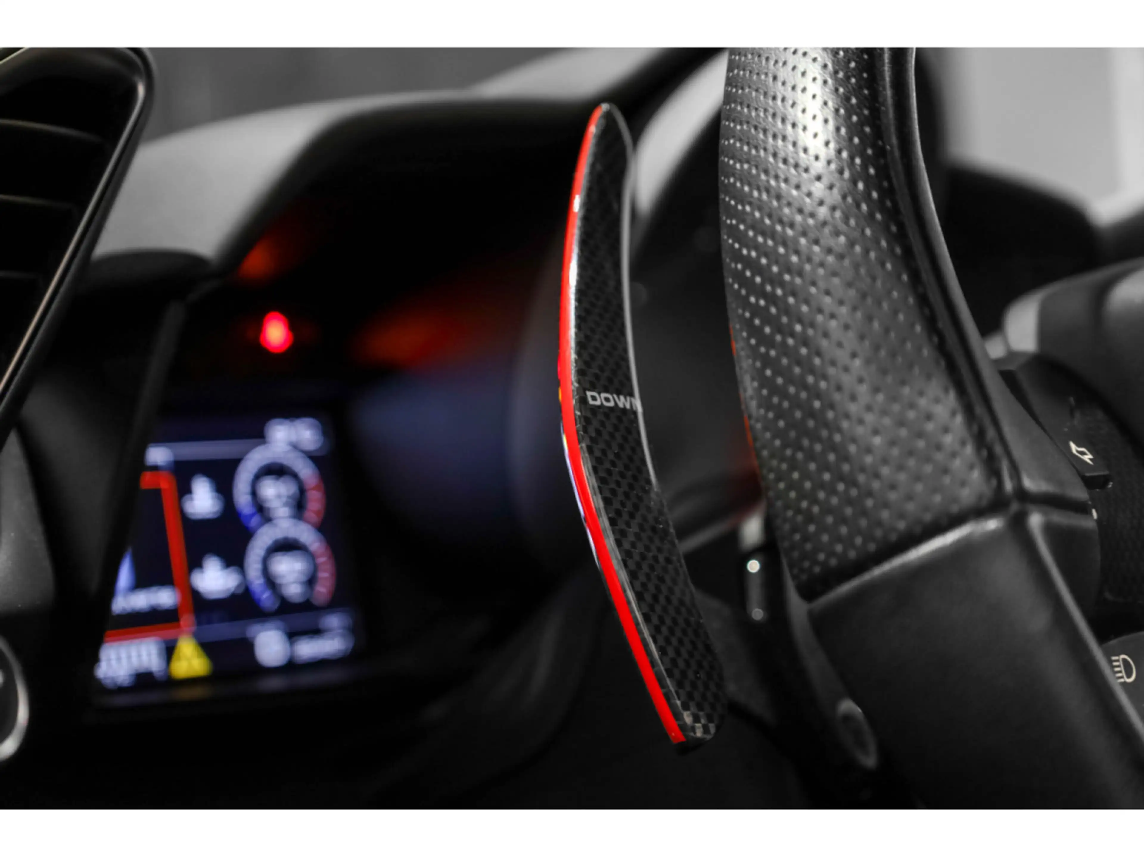 Ferrari 488 GTB 3.9 V8 - ROSSO CORSA — photo 13