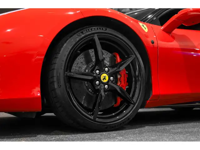 Ferrari 488 GTB view 8