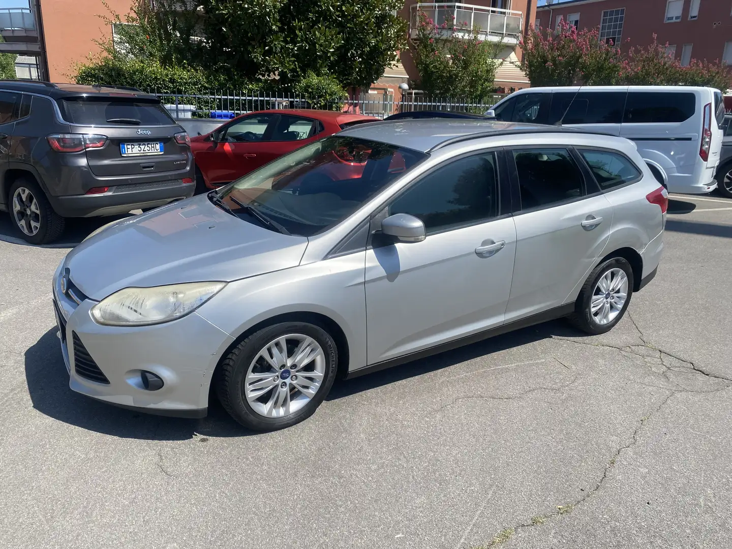 Ford Focus SW 1.6 tdci Plus 95cv NEOPATENTATI Argent - 1